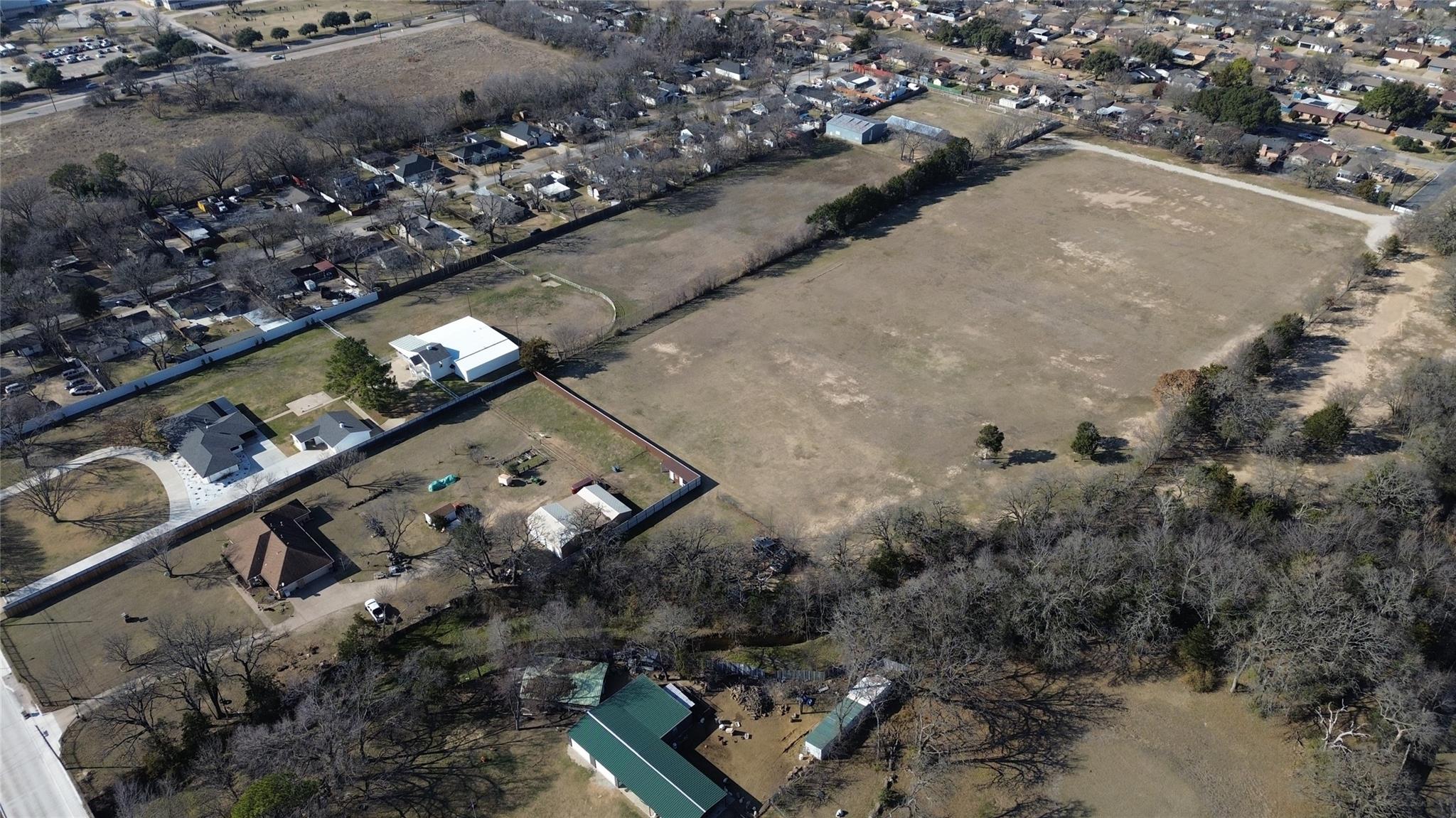 main property photo 5