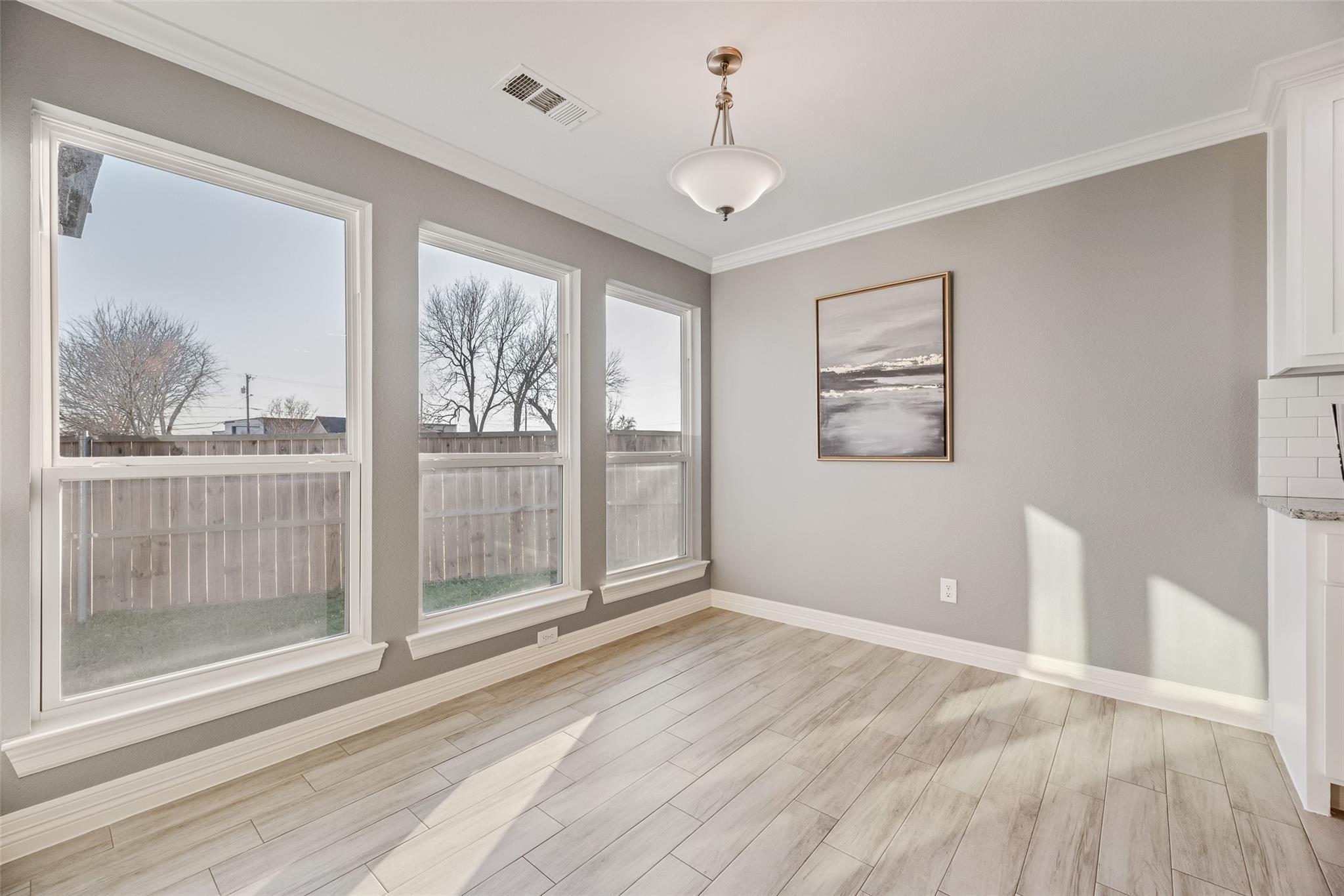 property viewer photo 4