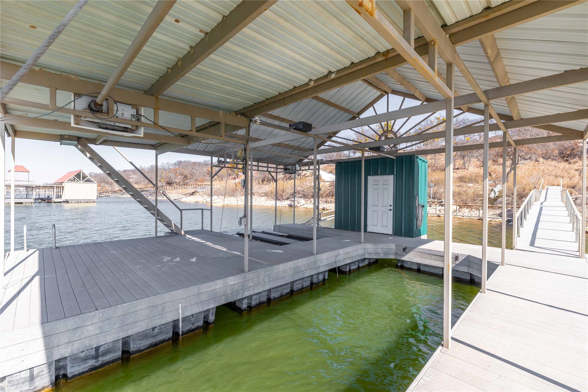 main property photo 19