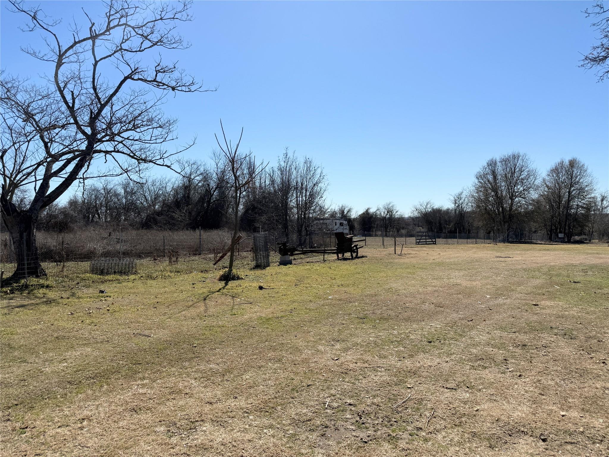 main property photo 25