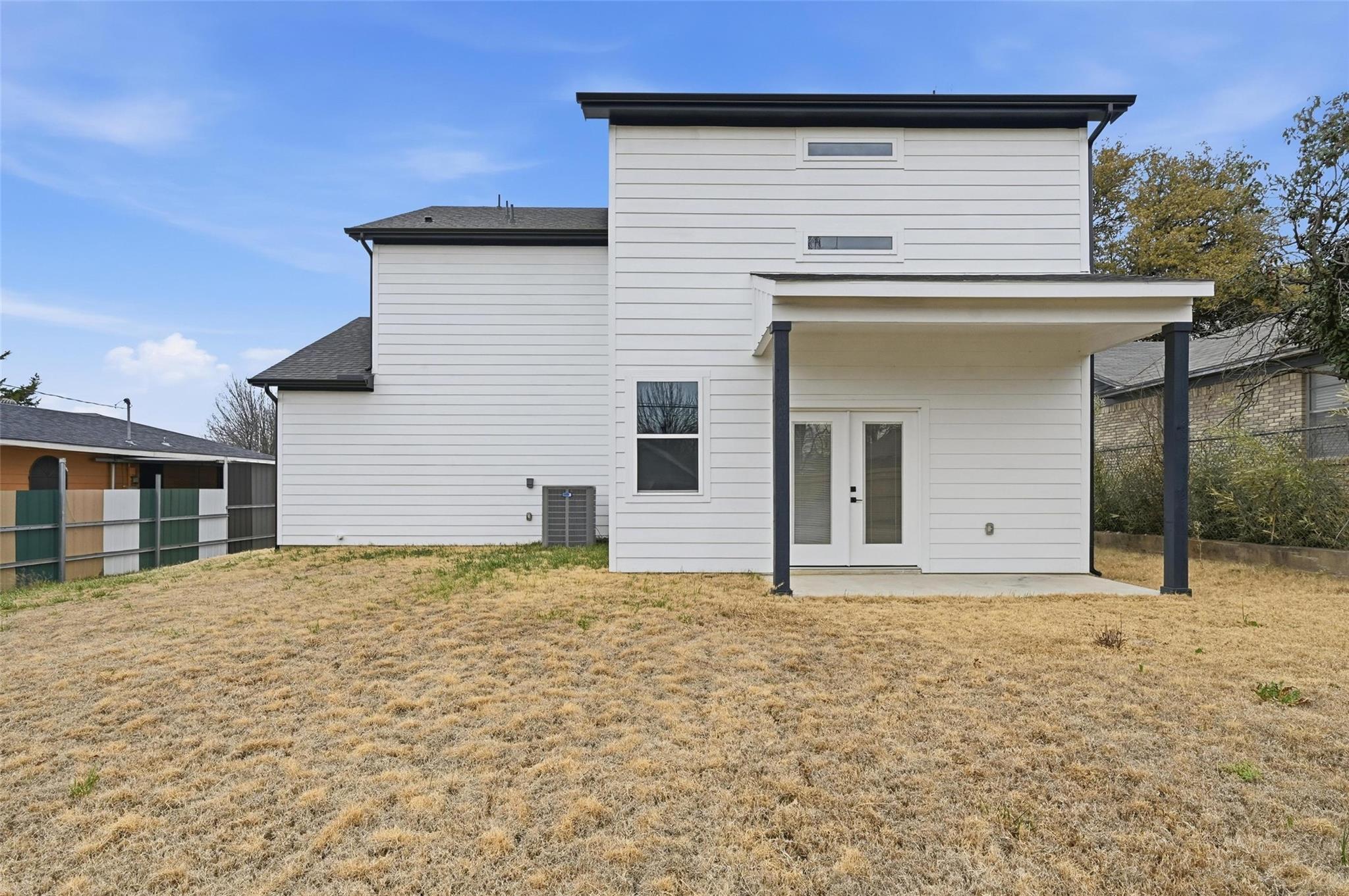 main property photo 30