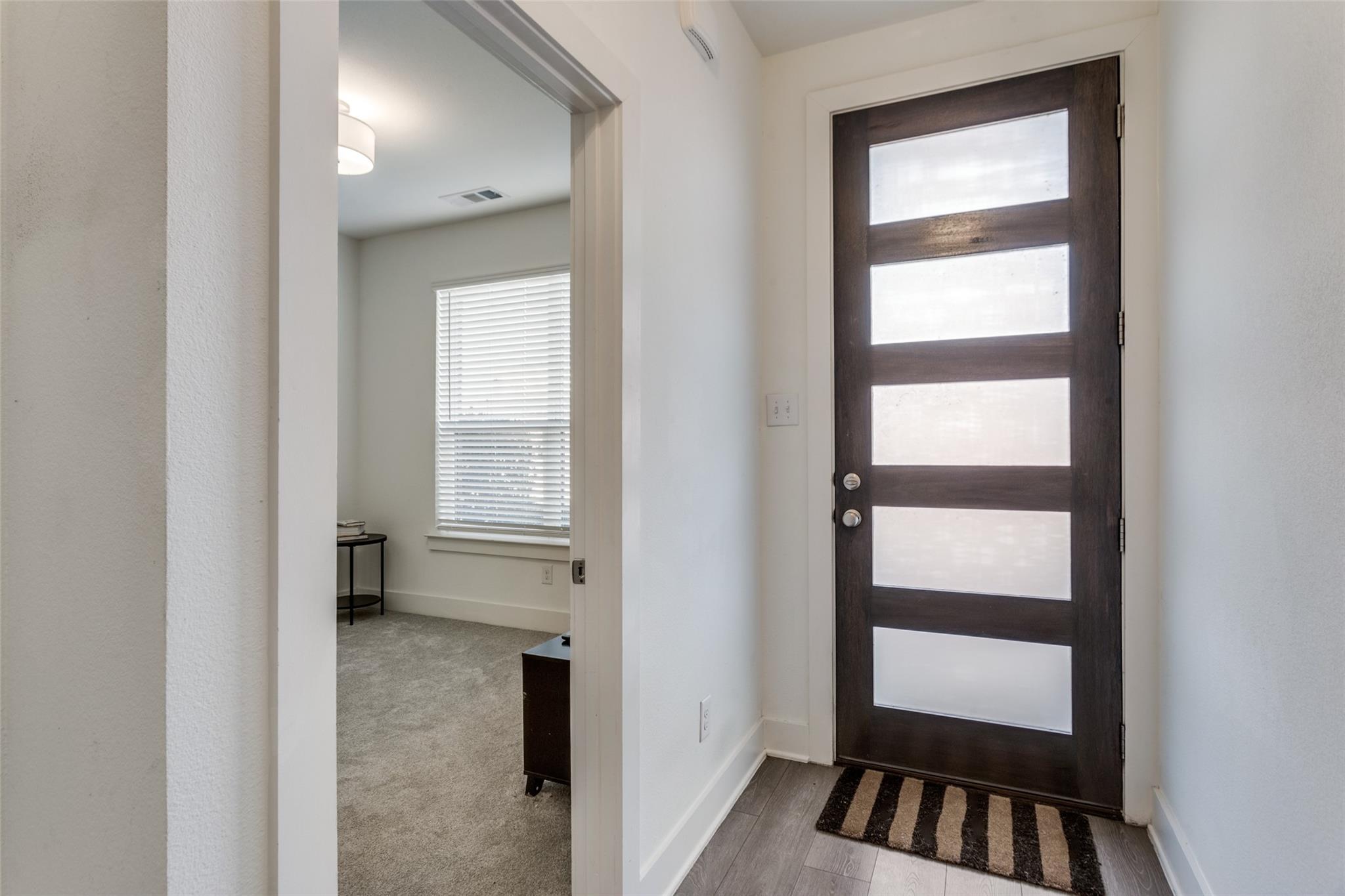 property viewer photo 3