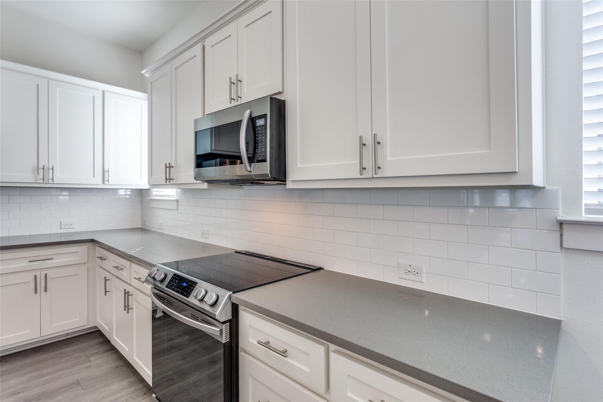 property viewer photo 8