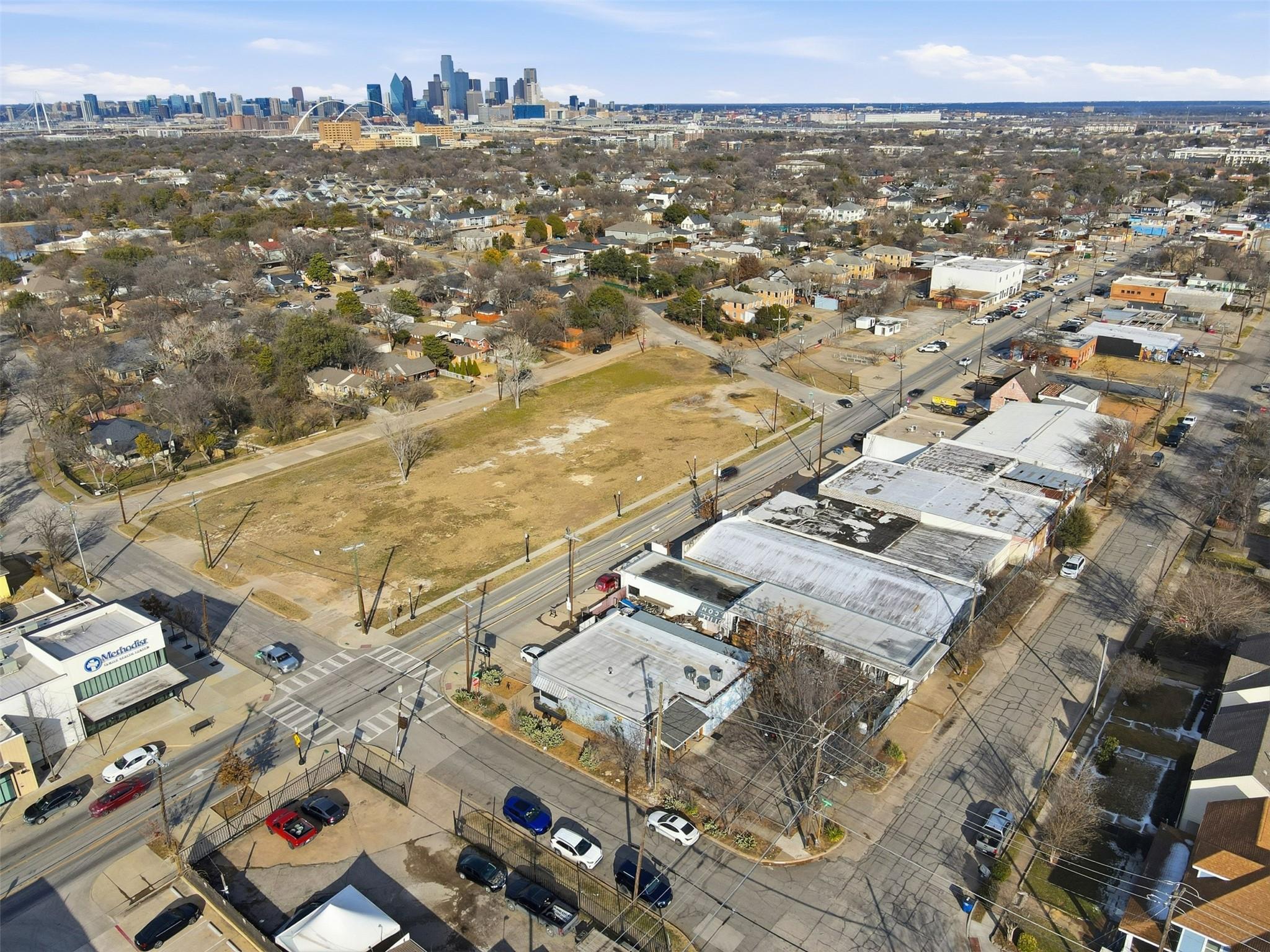 main property photo 31