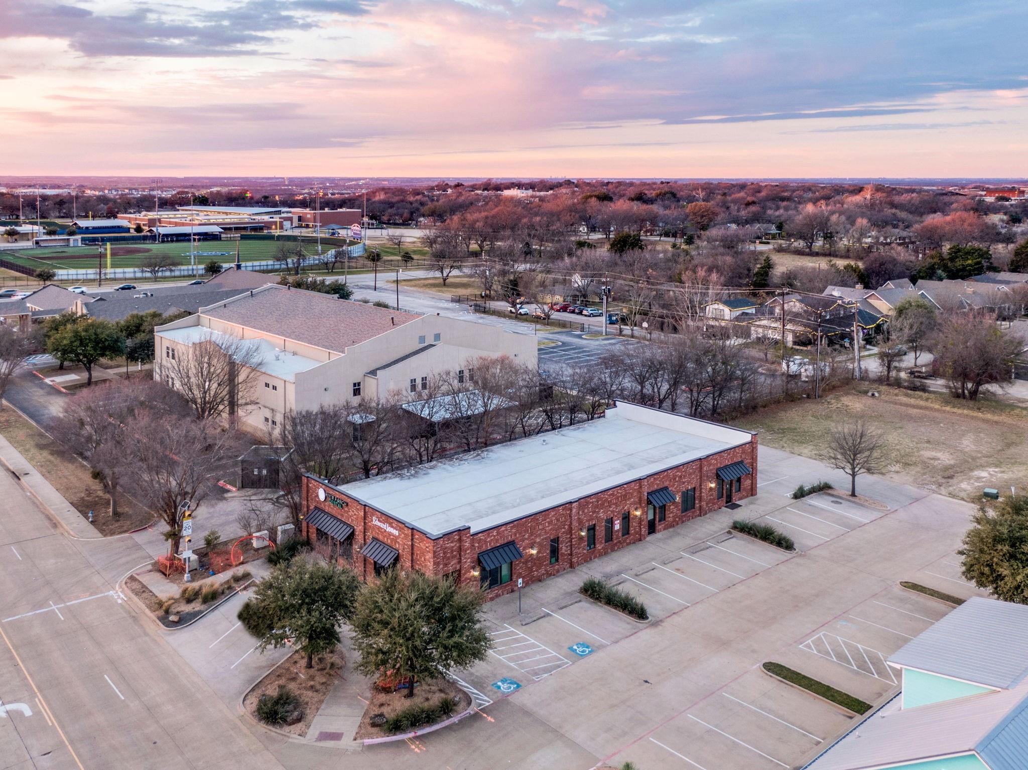 main property photo 17