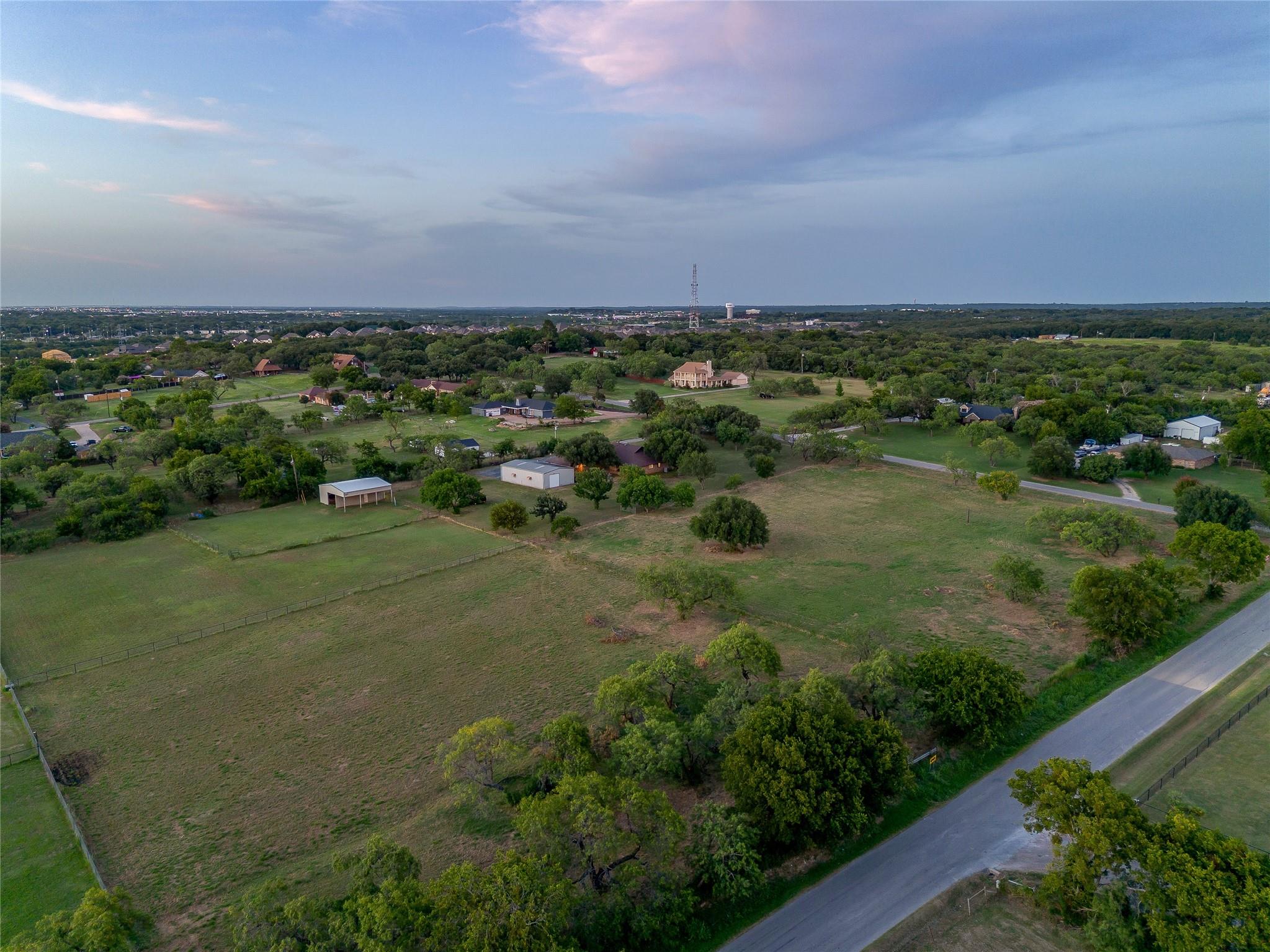 main property photo 10