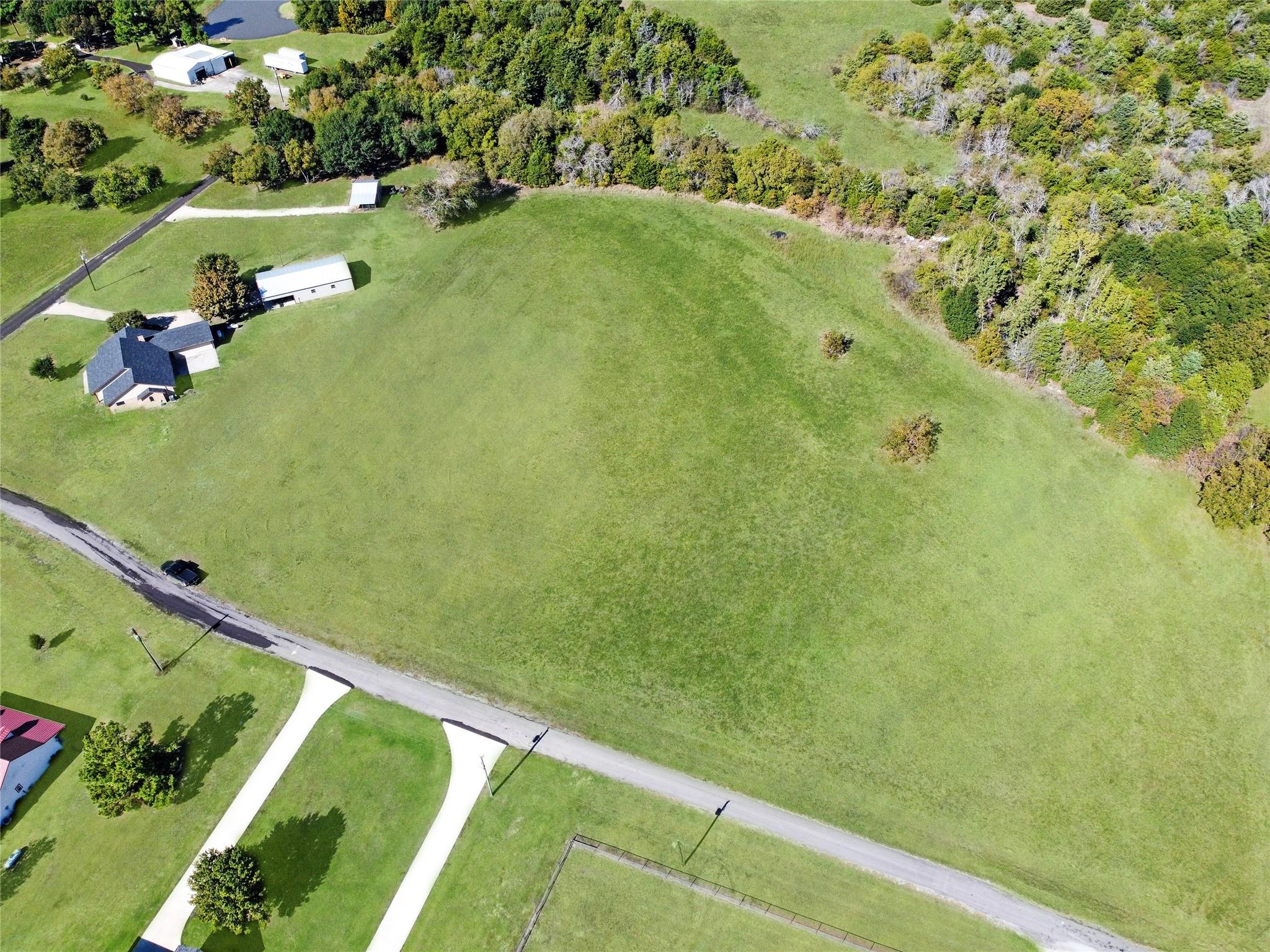 main property photo 8