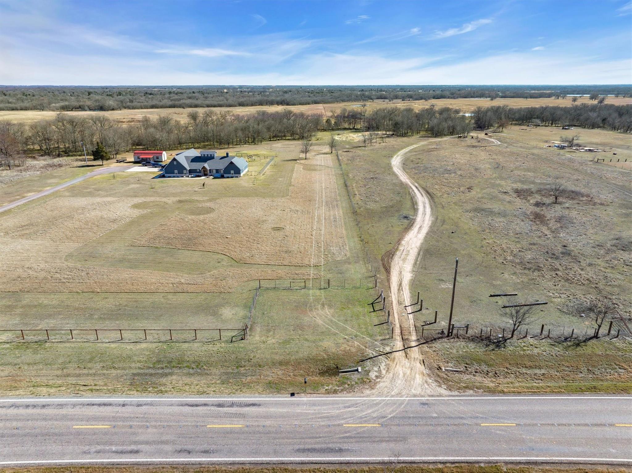 main property photo 2