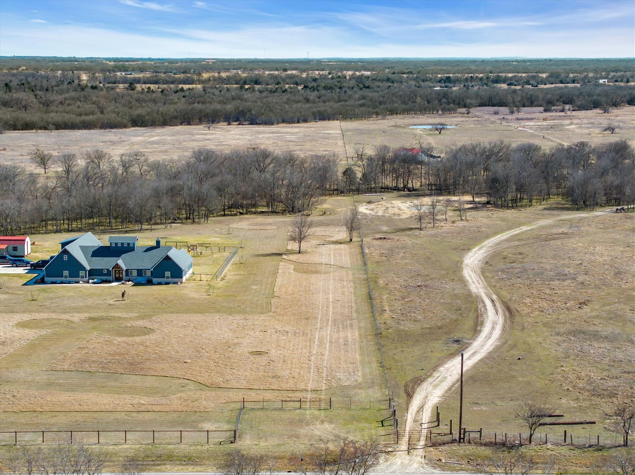 main property photo 3