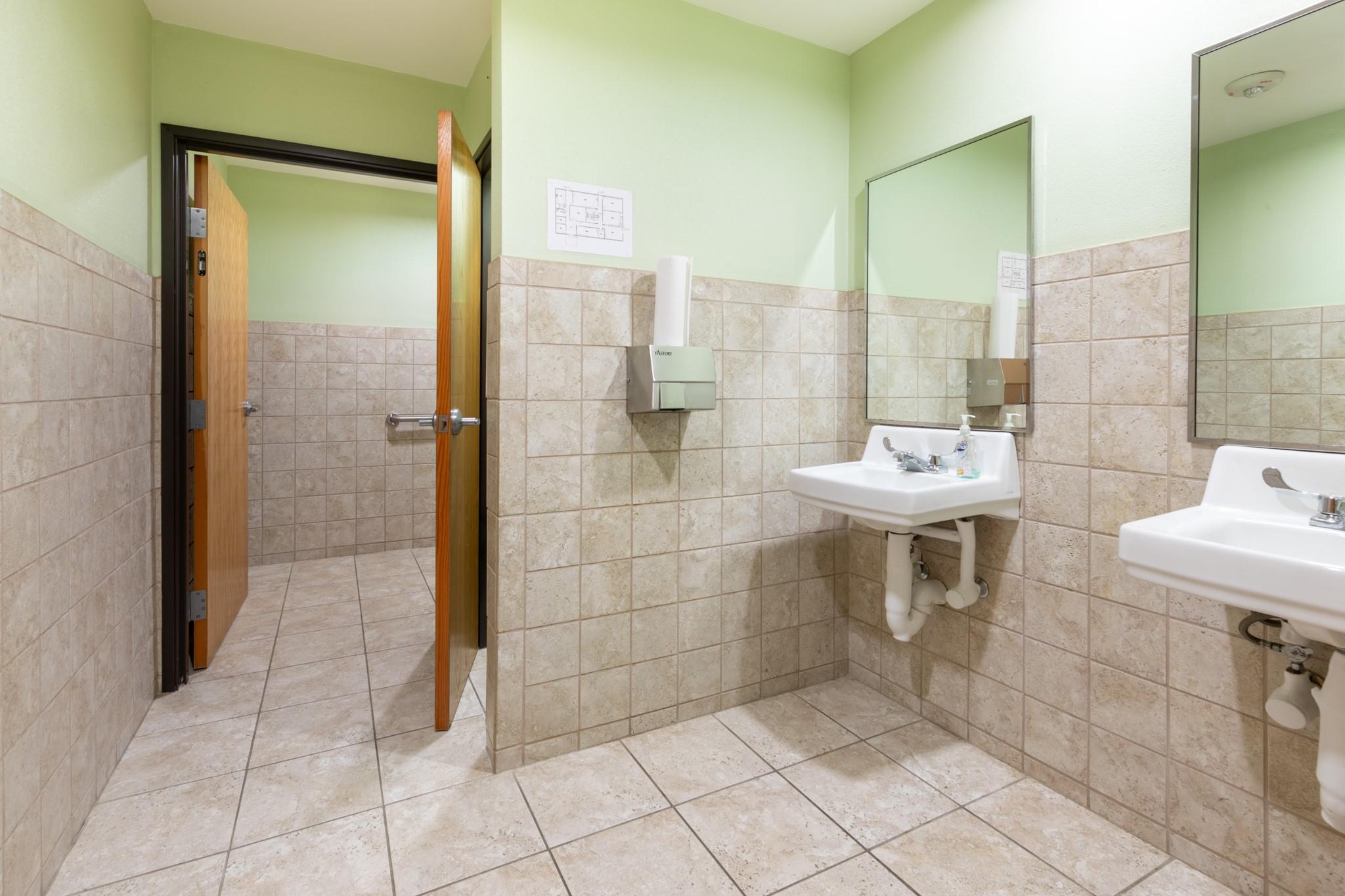 main property photo 26