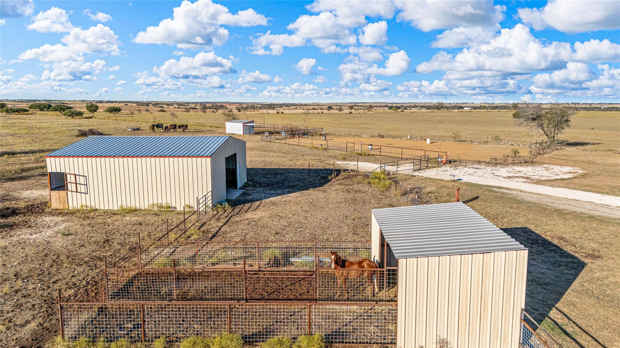 main property photo 25