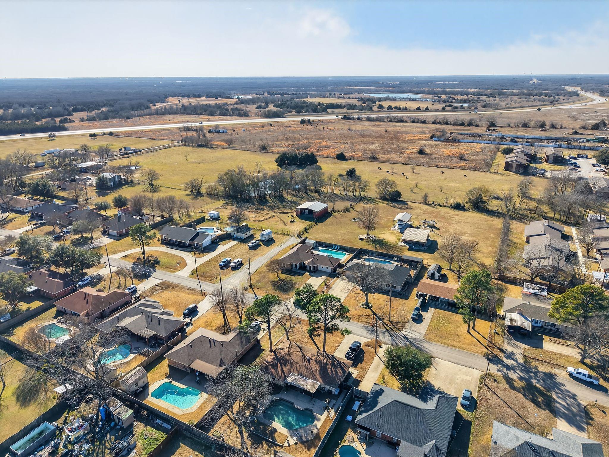 main property photo 29