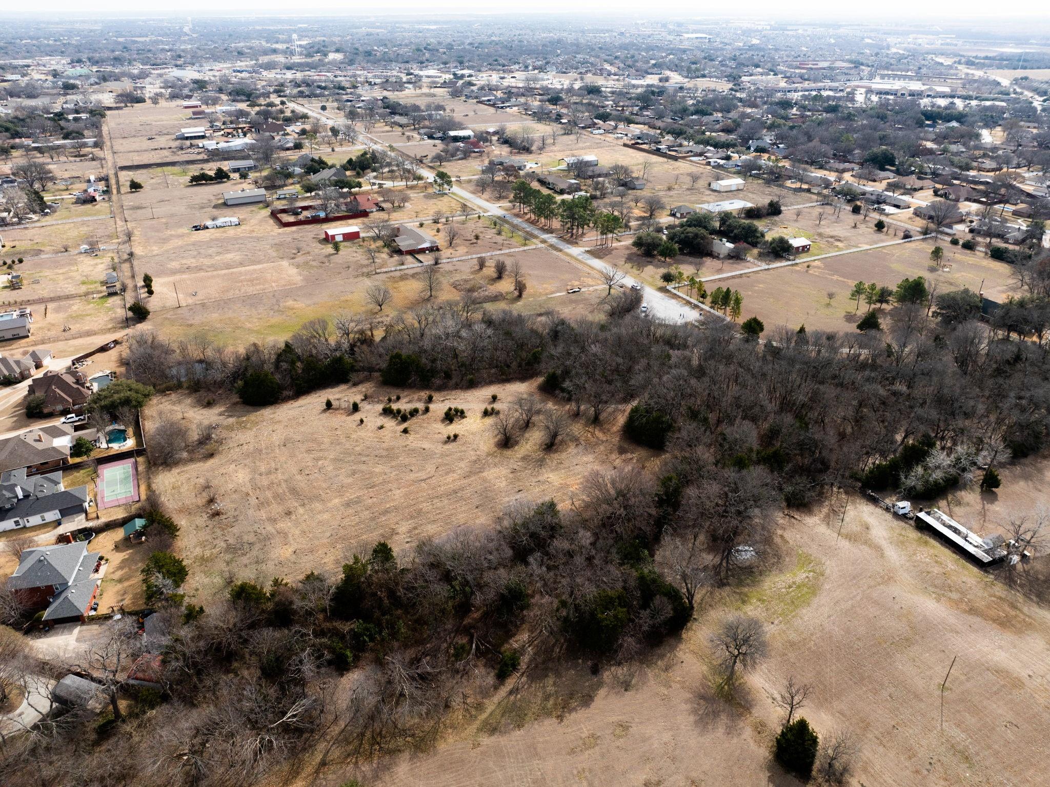 main property photo 10