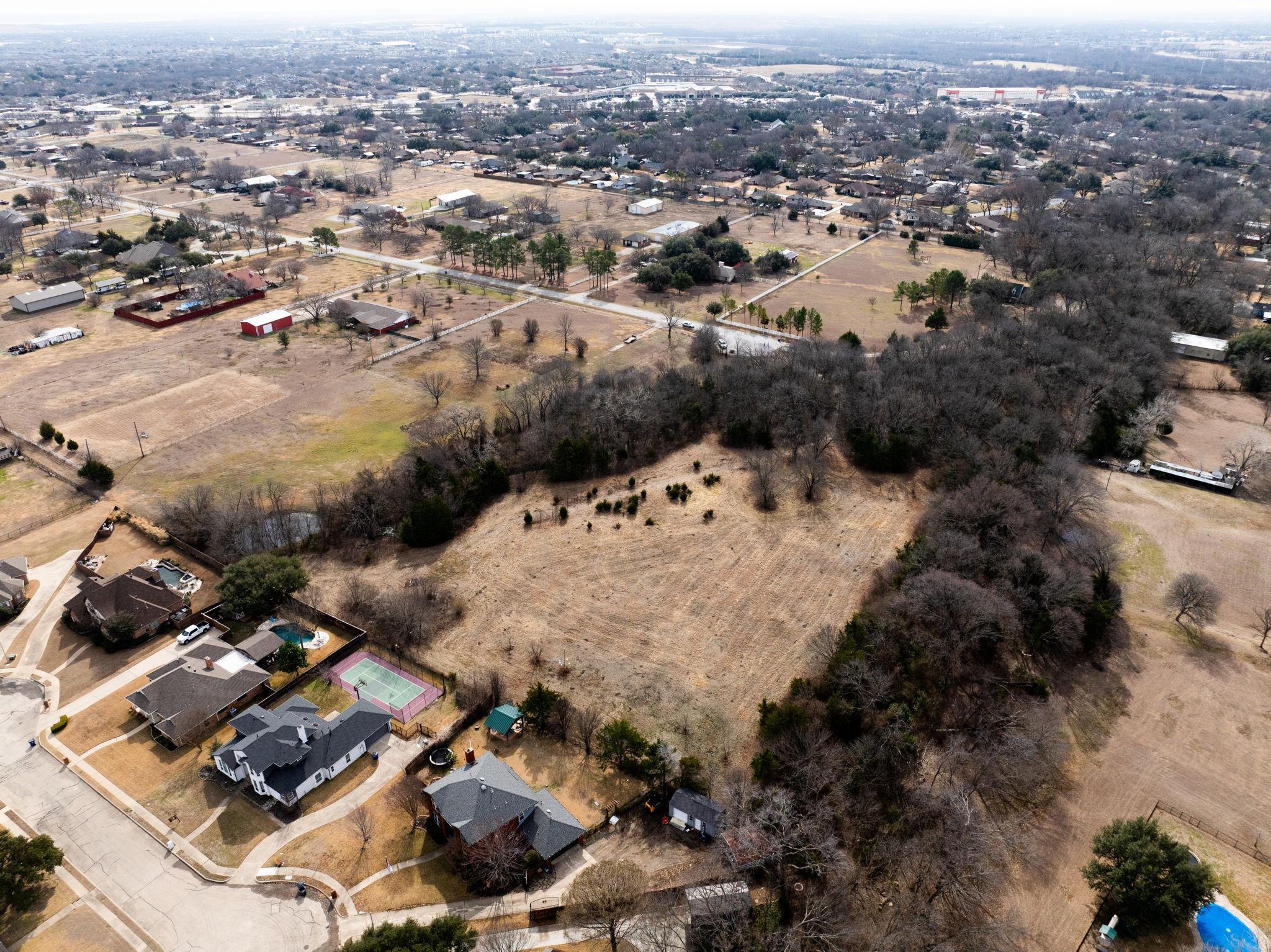main property photo 9