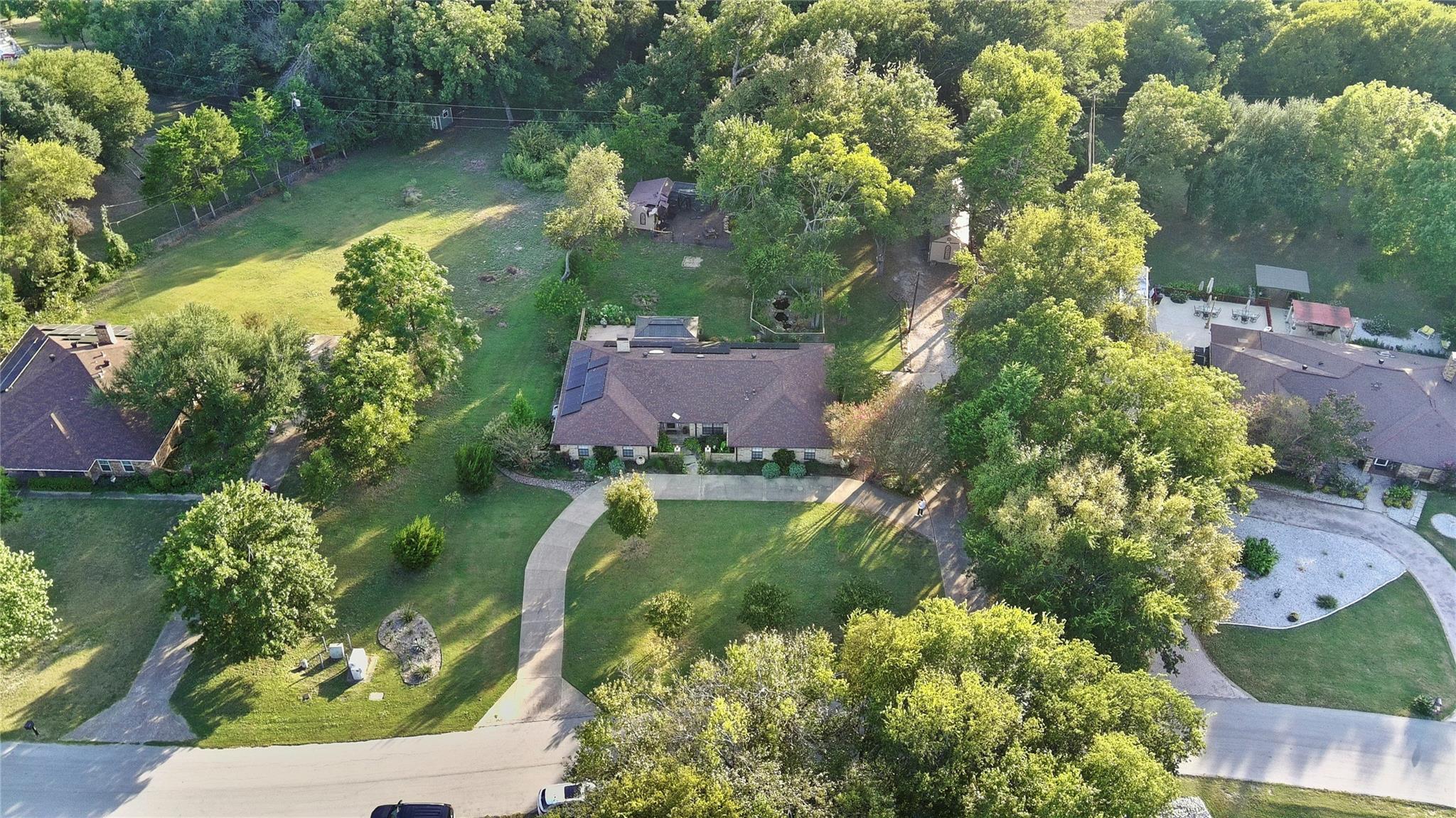 main property photo 30