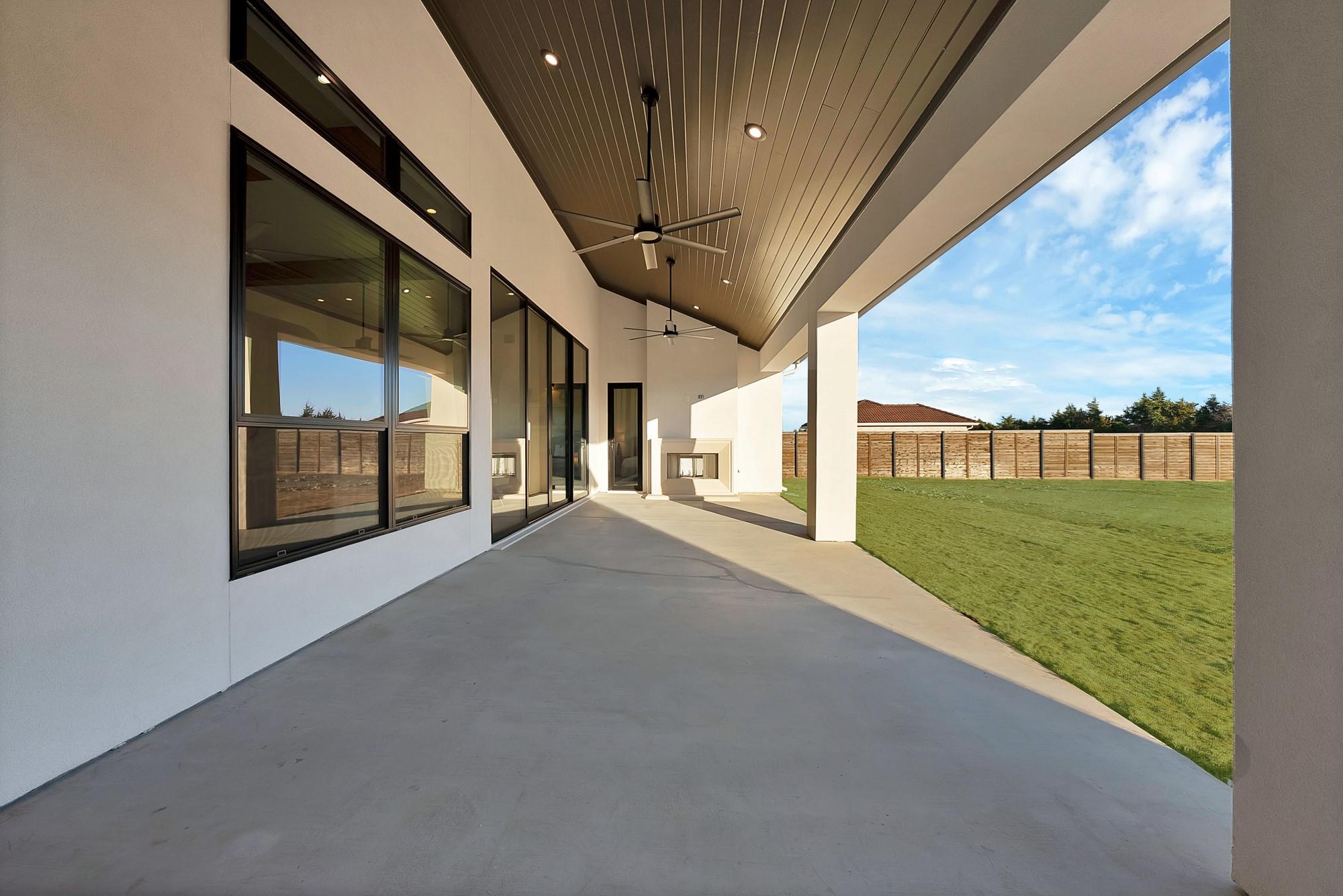 main property photo 39