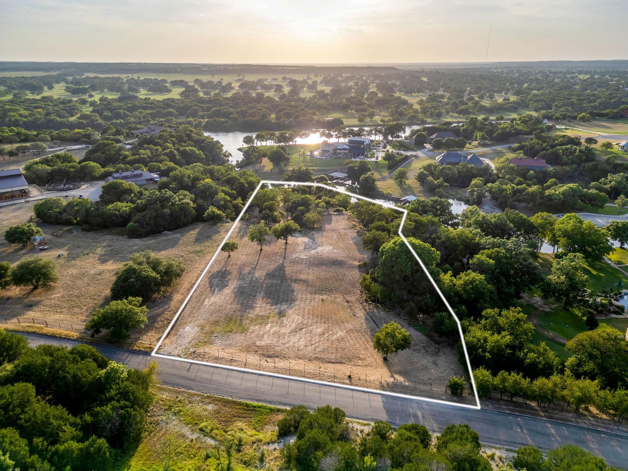 main property photo 22