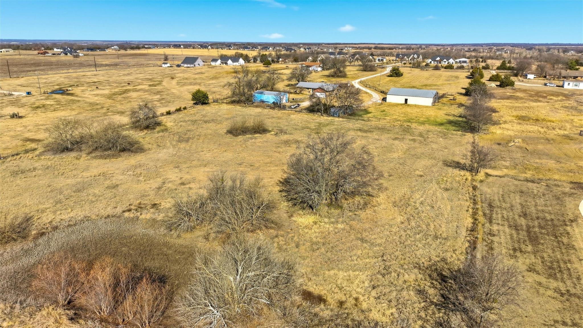 main property photo 14