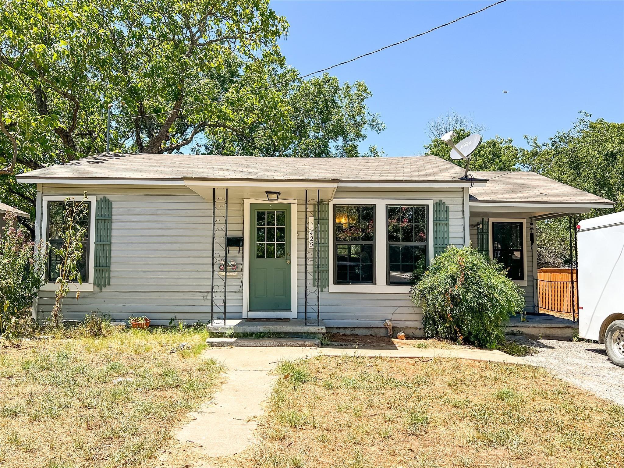 main property photo 3