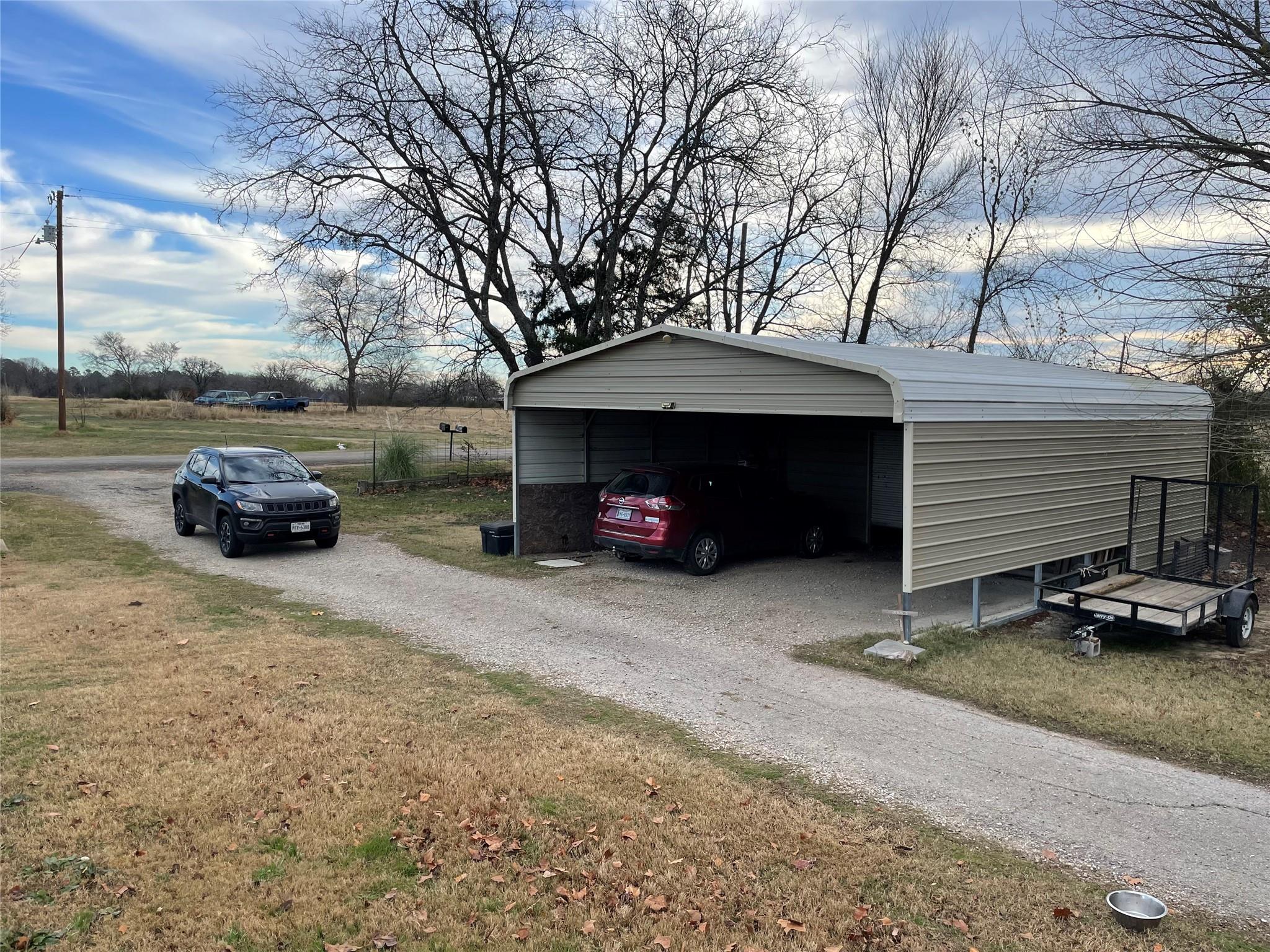 main property photo 15