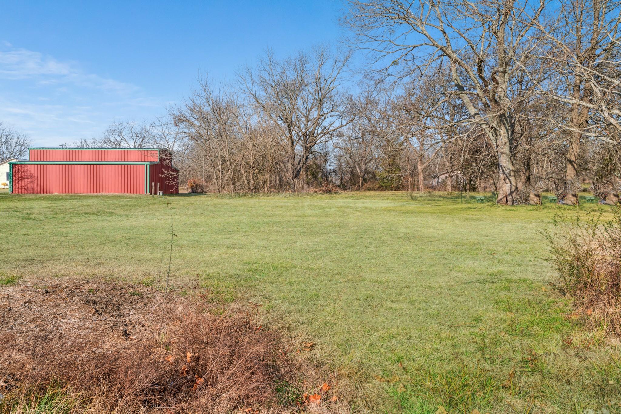 main property photo 16