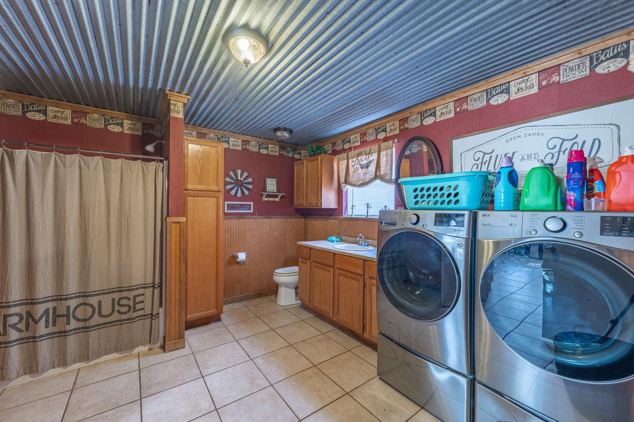 main property photo 18