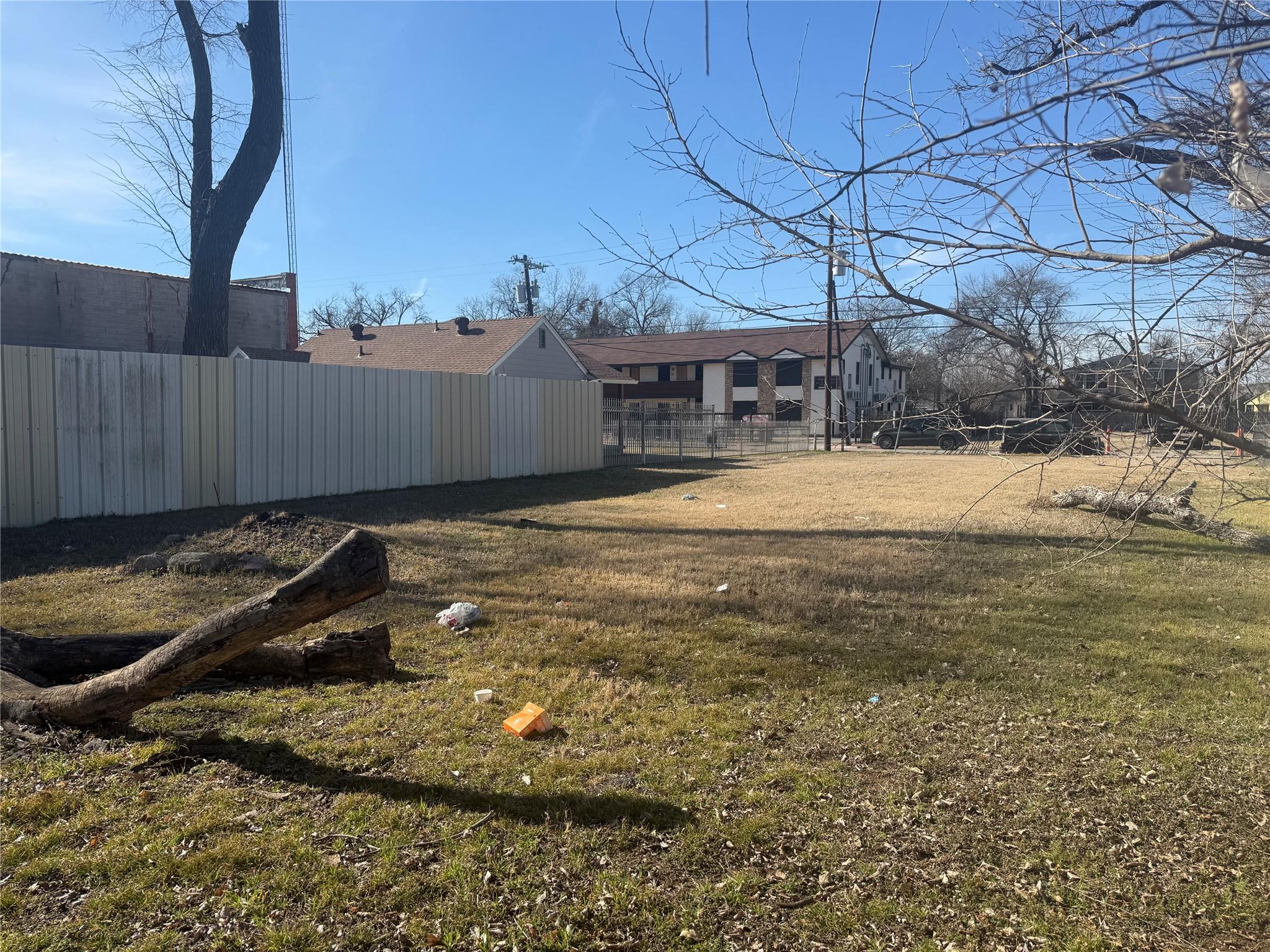 main property photo 12