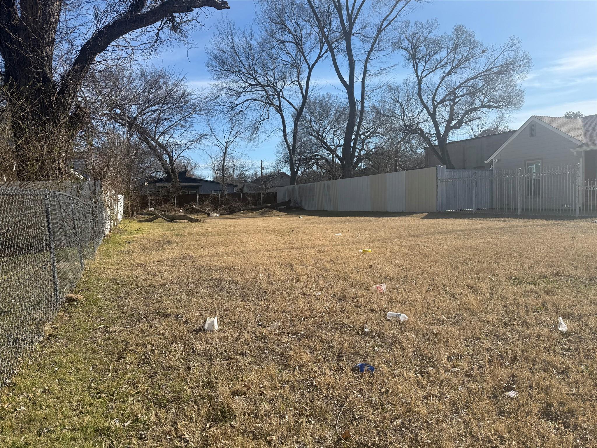 main property photo 14