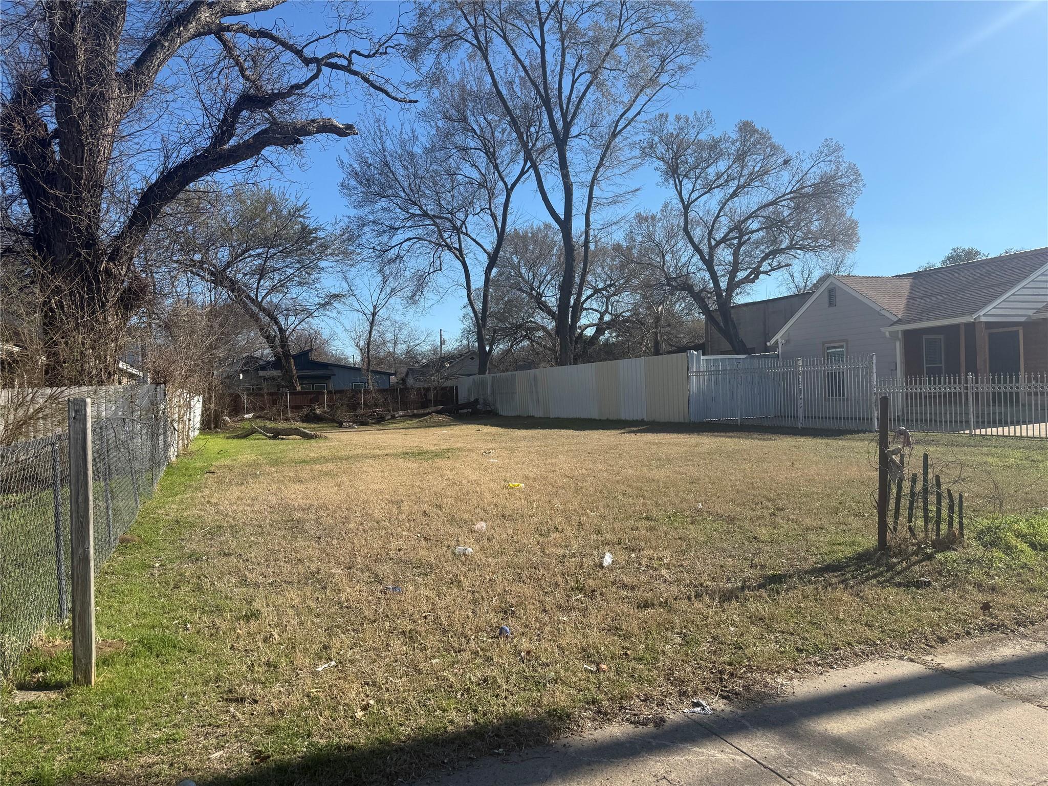 main property photo 19