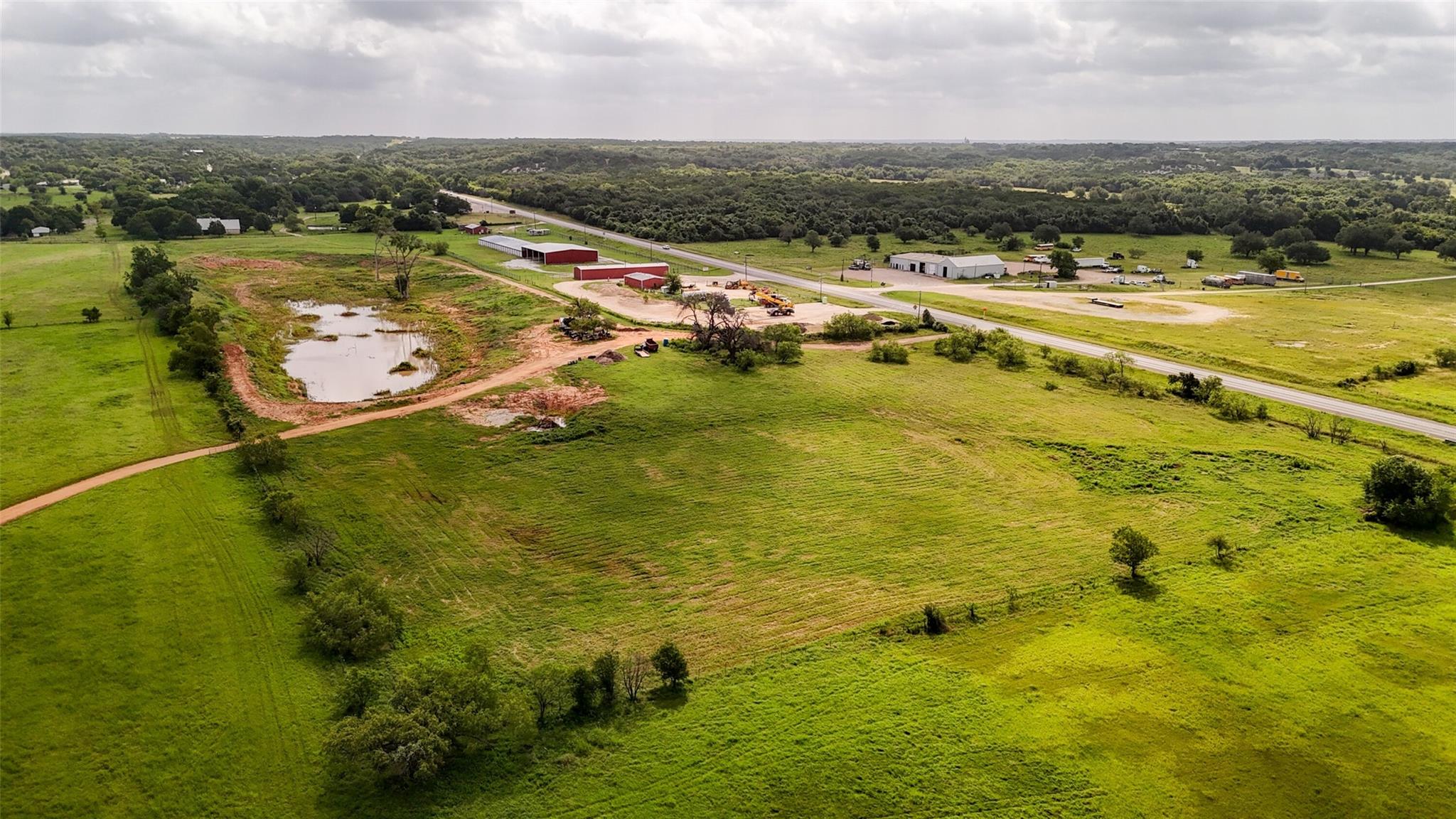 main property photo 9