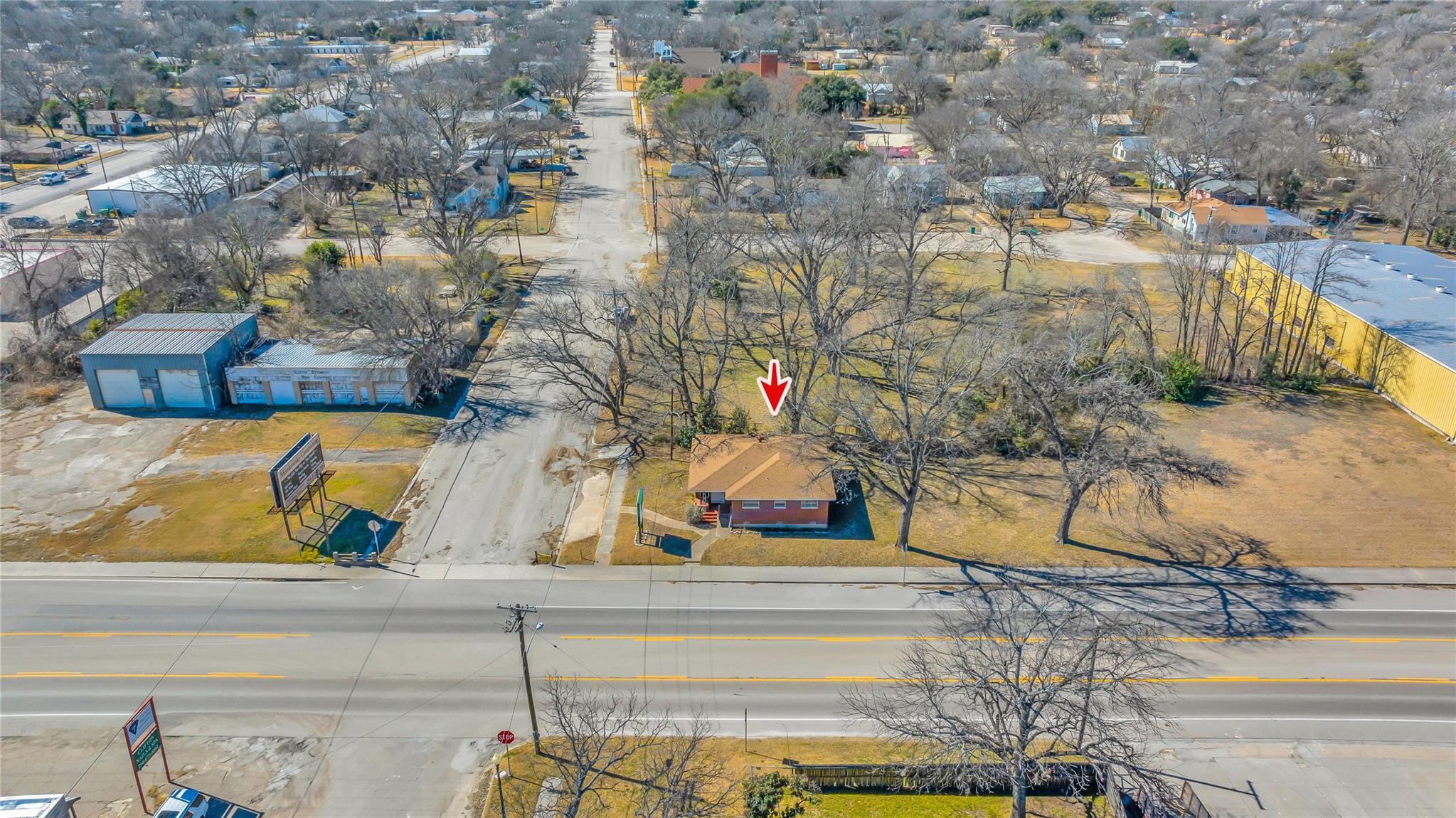main property photo 19