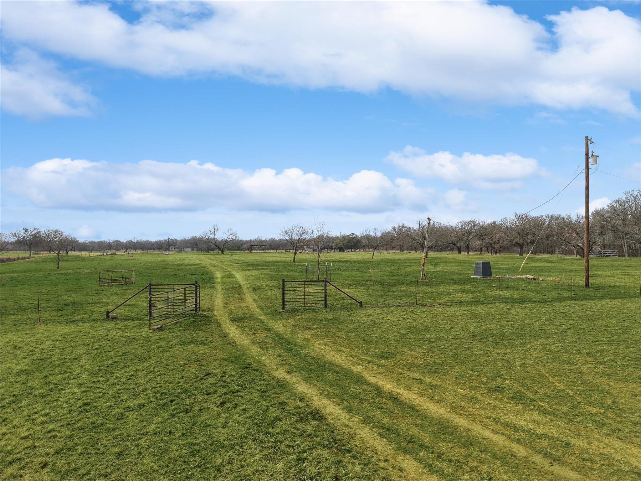 main property photo 19