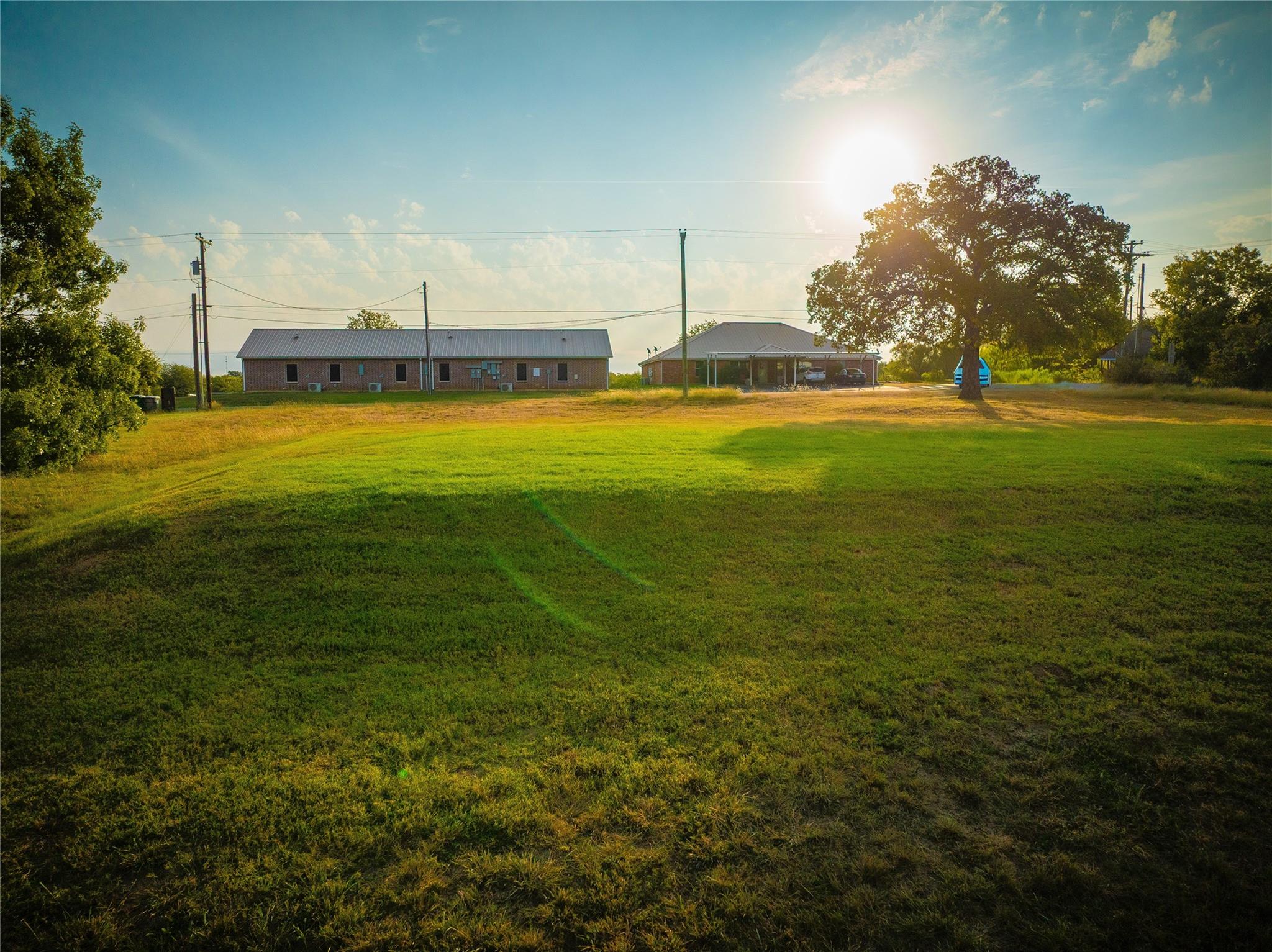 main property photo 17