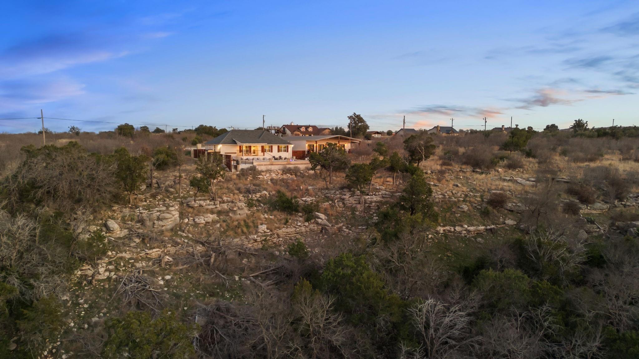 main property photo 4