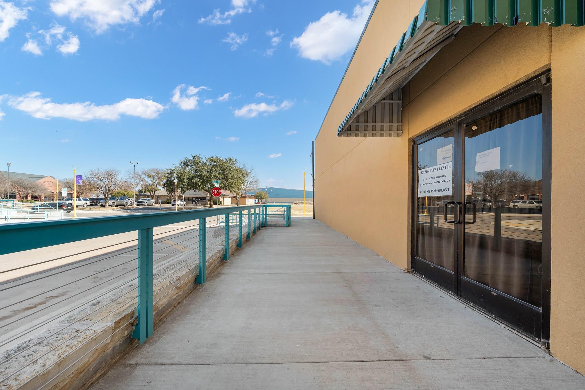 main property photo 7