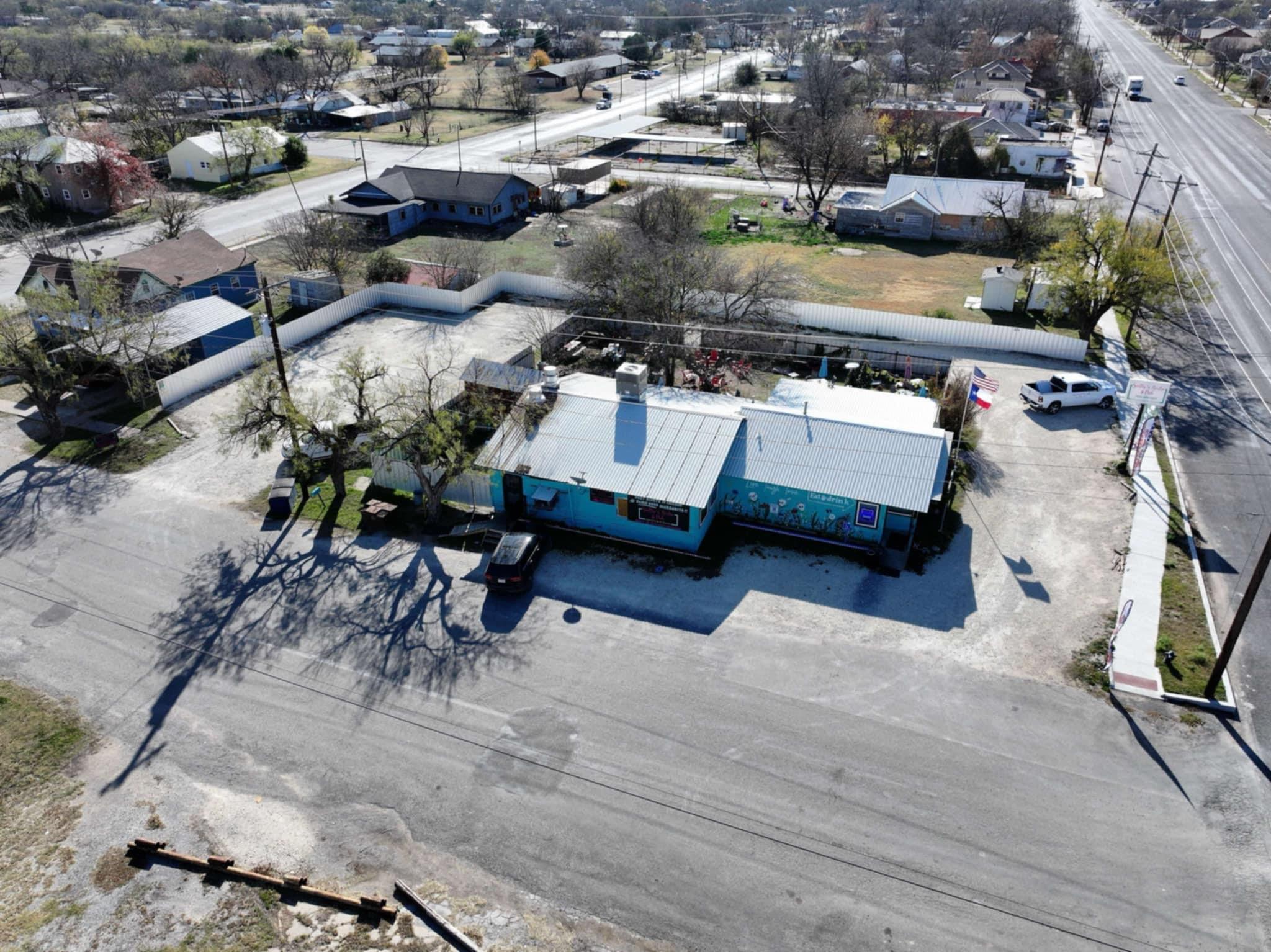 main property photo 11