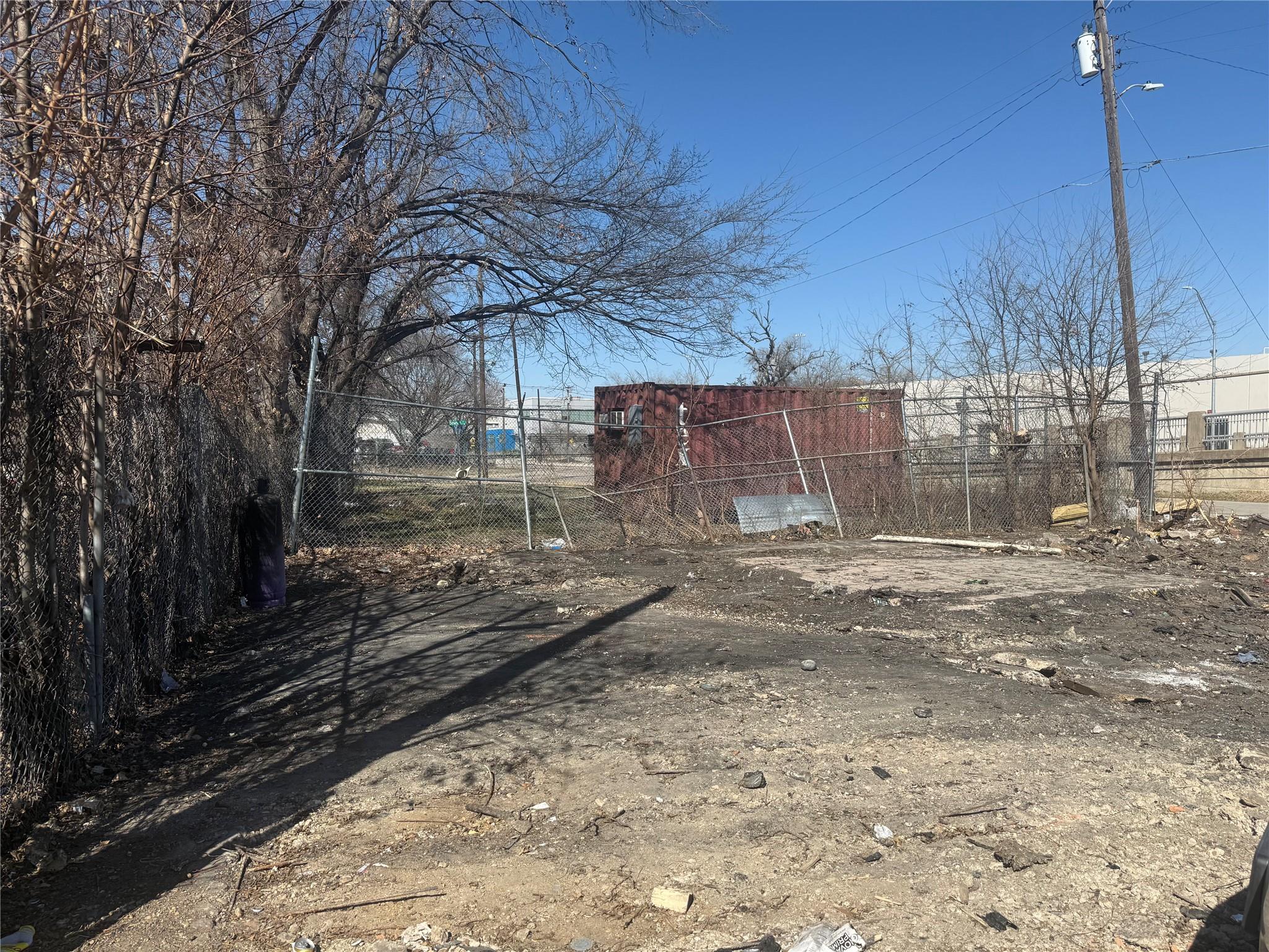 main property photo 12