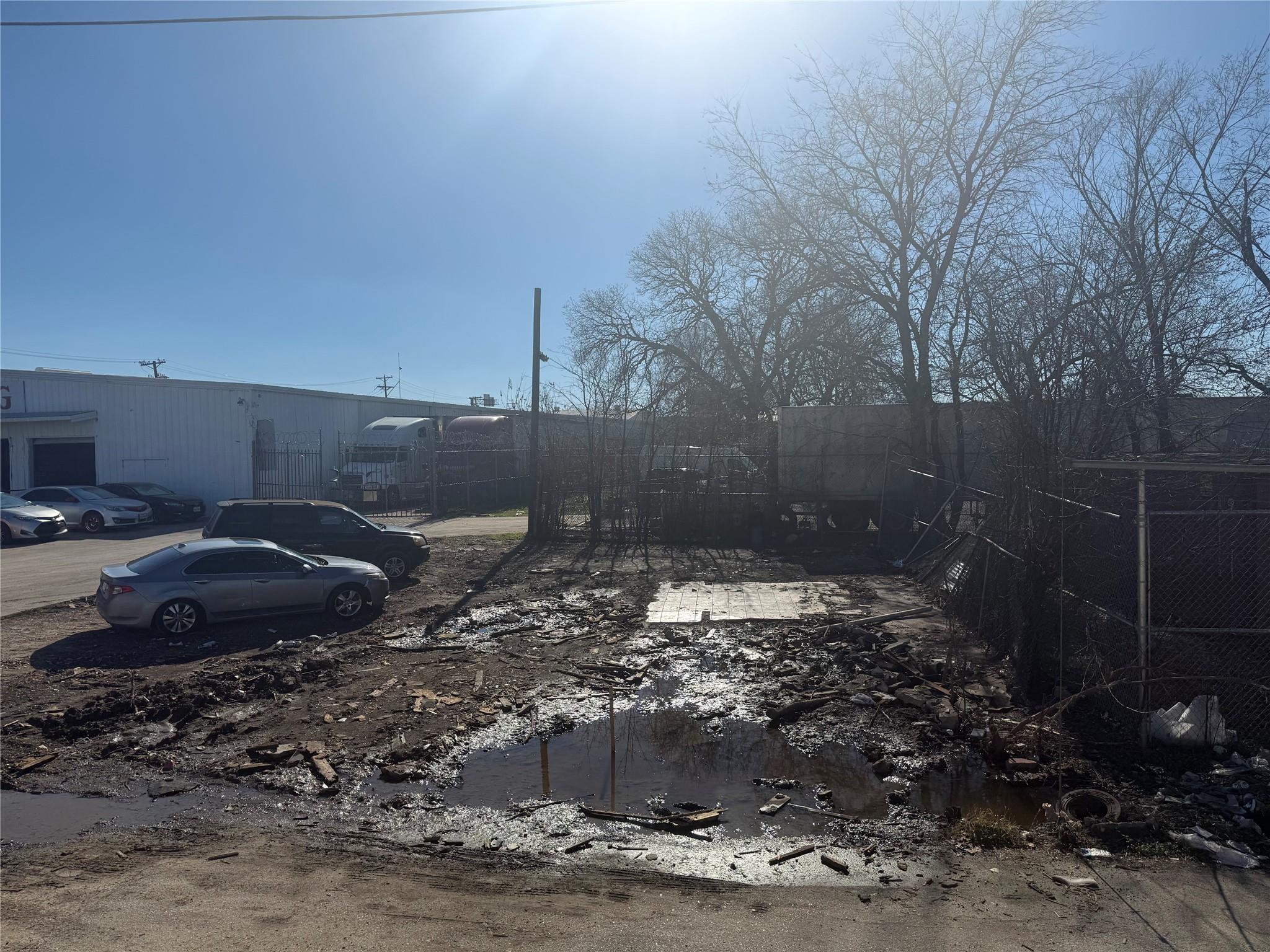 main property photo 15