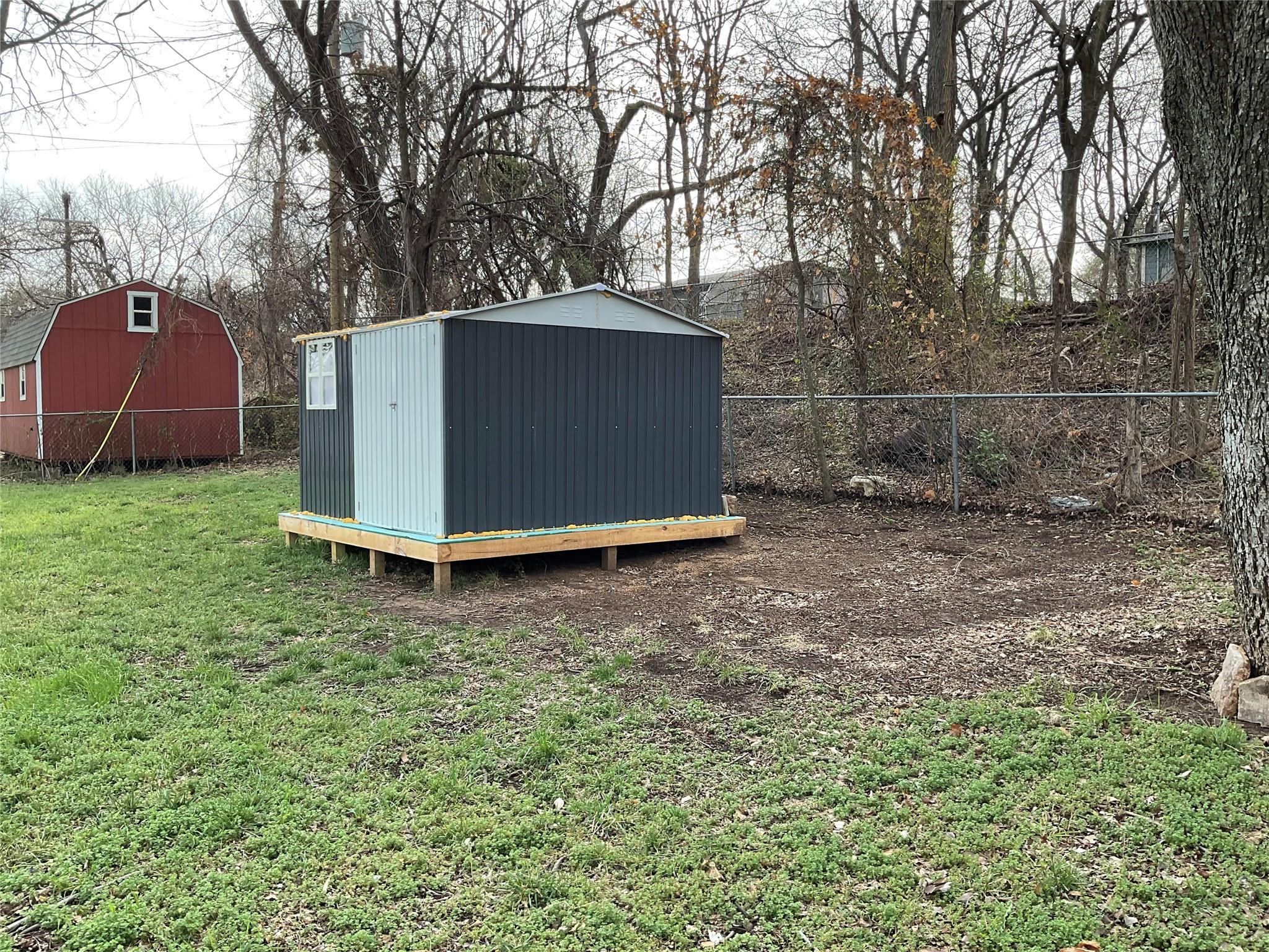 main property photo 31