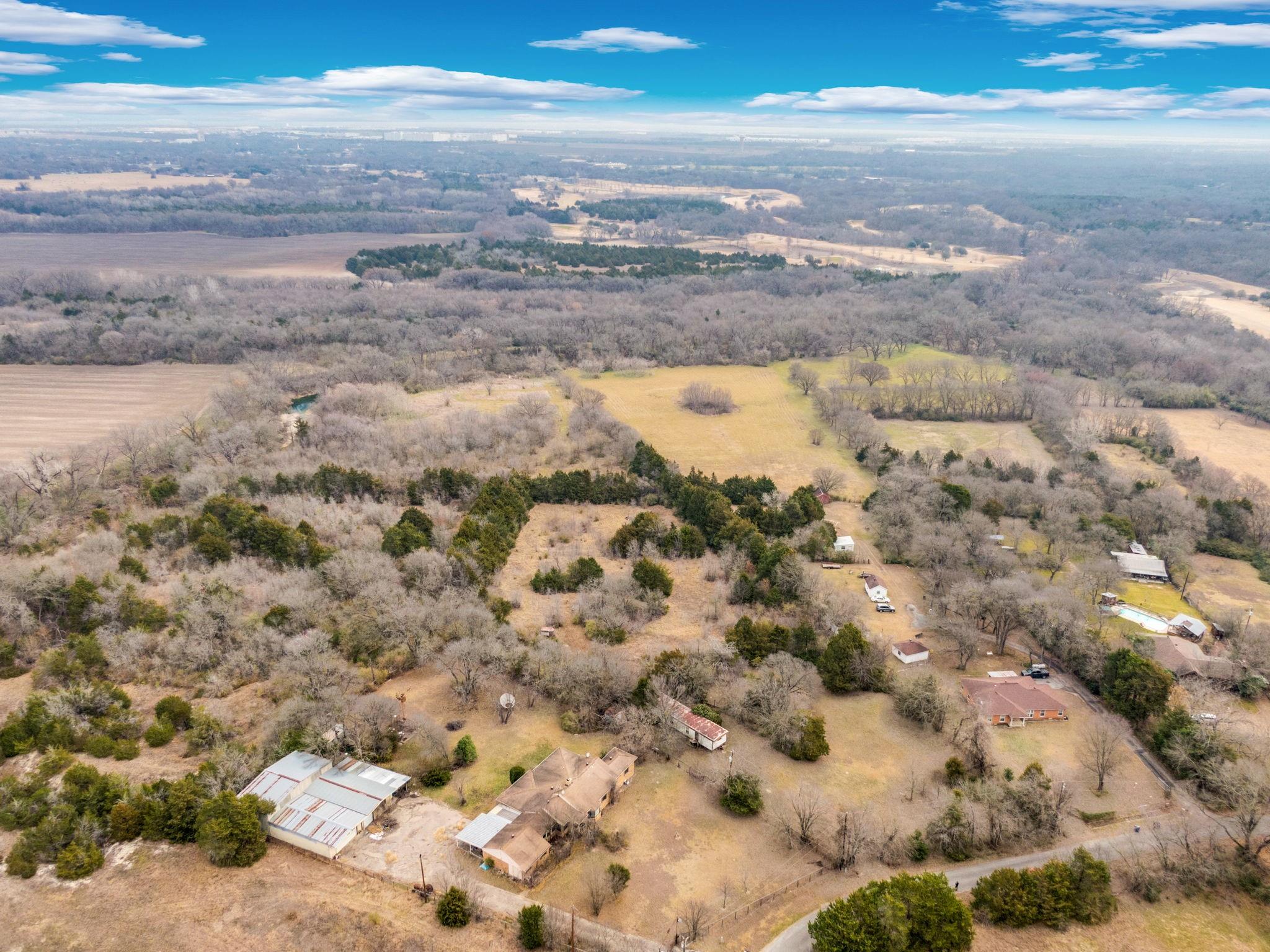 main property photo 25