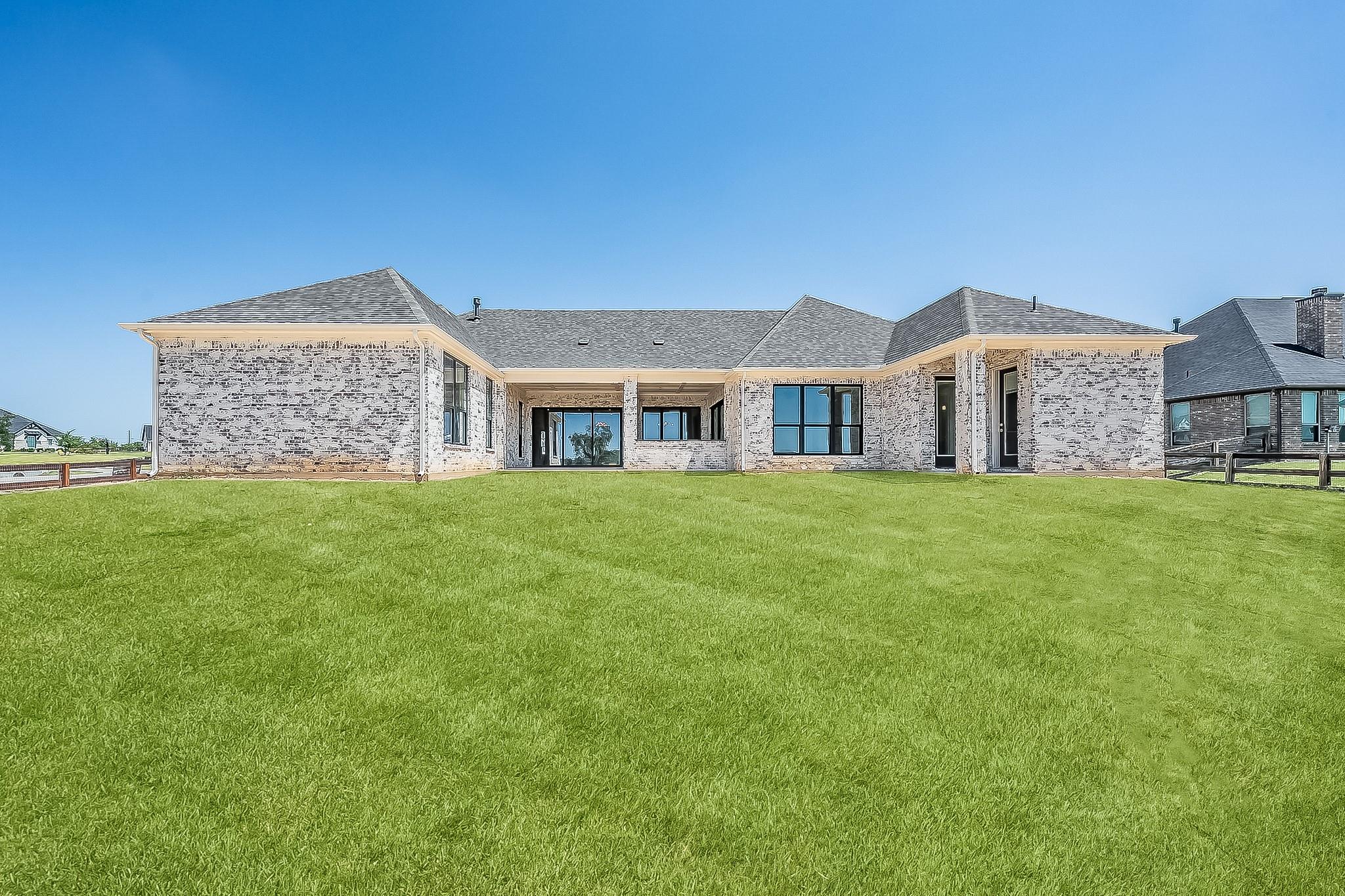 main property photo 32