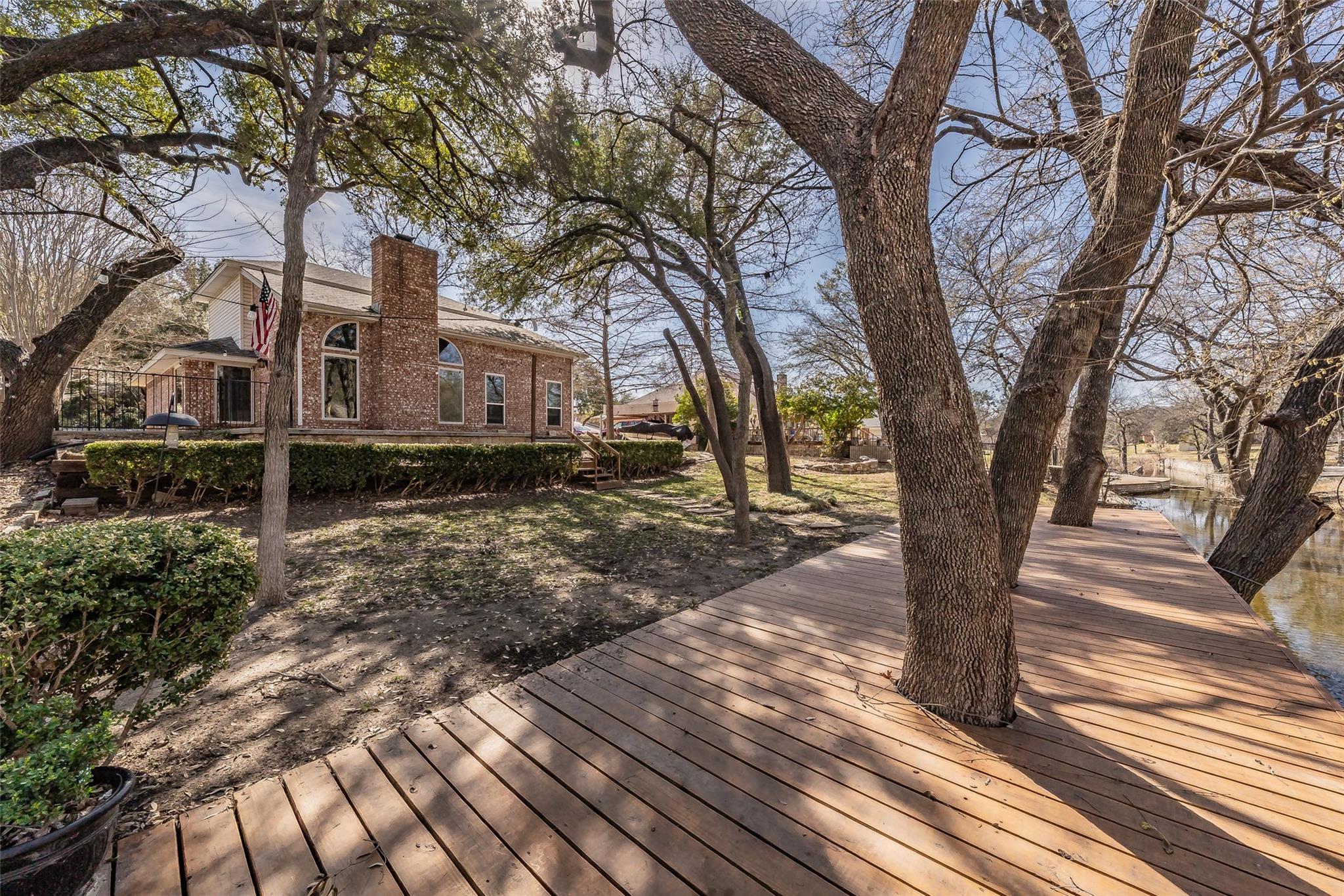 main property photo 33
