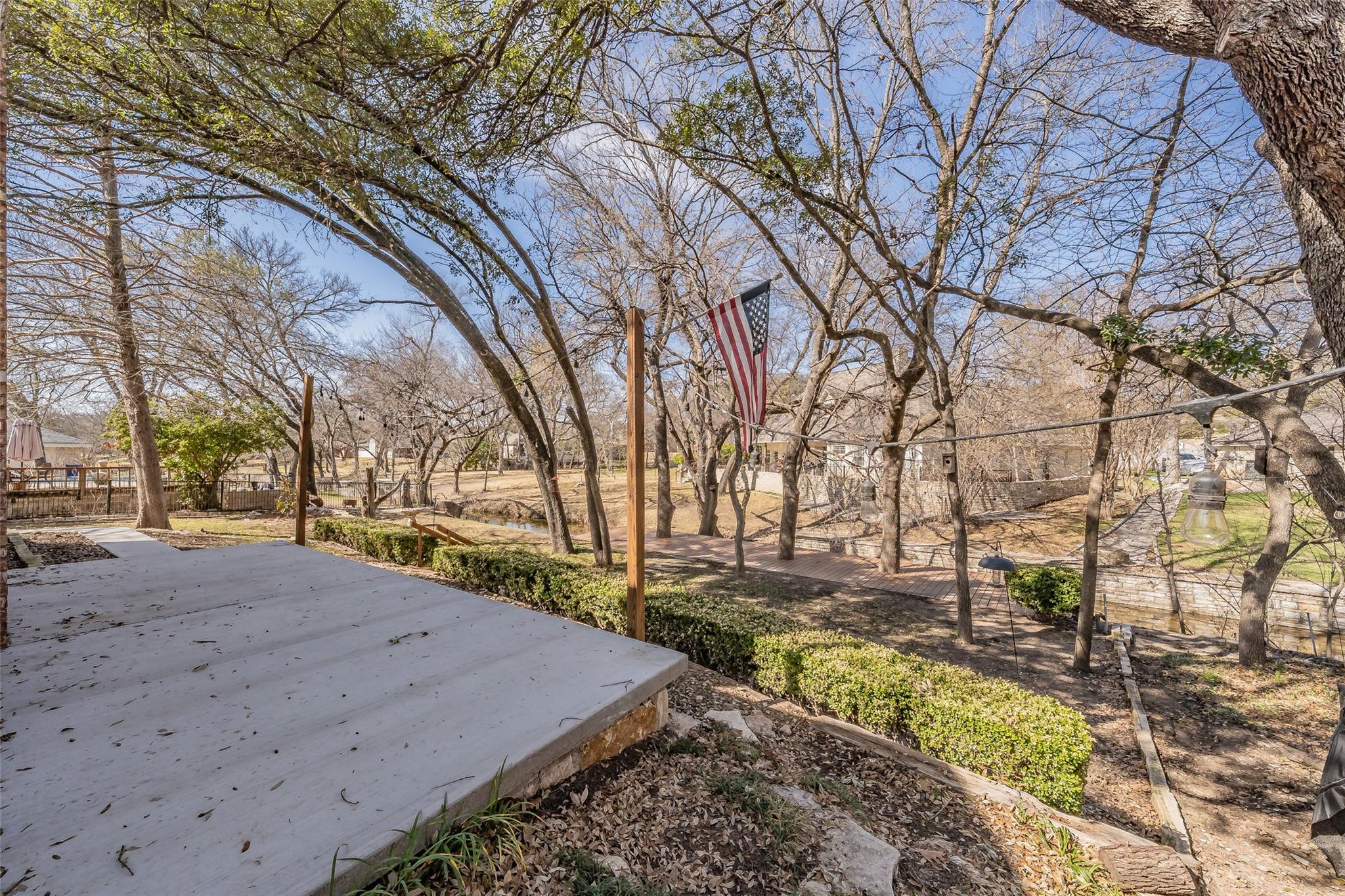 main property photo 34