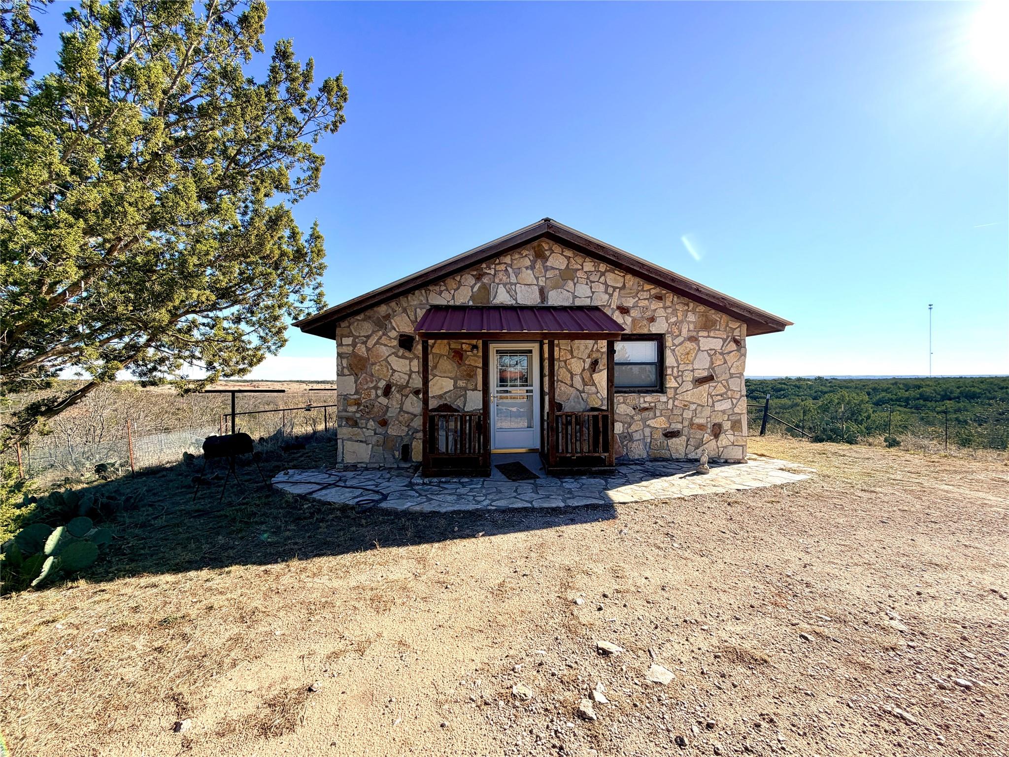 main property photo 21