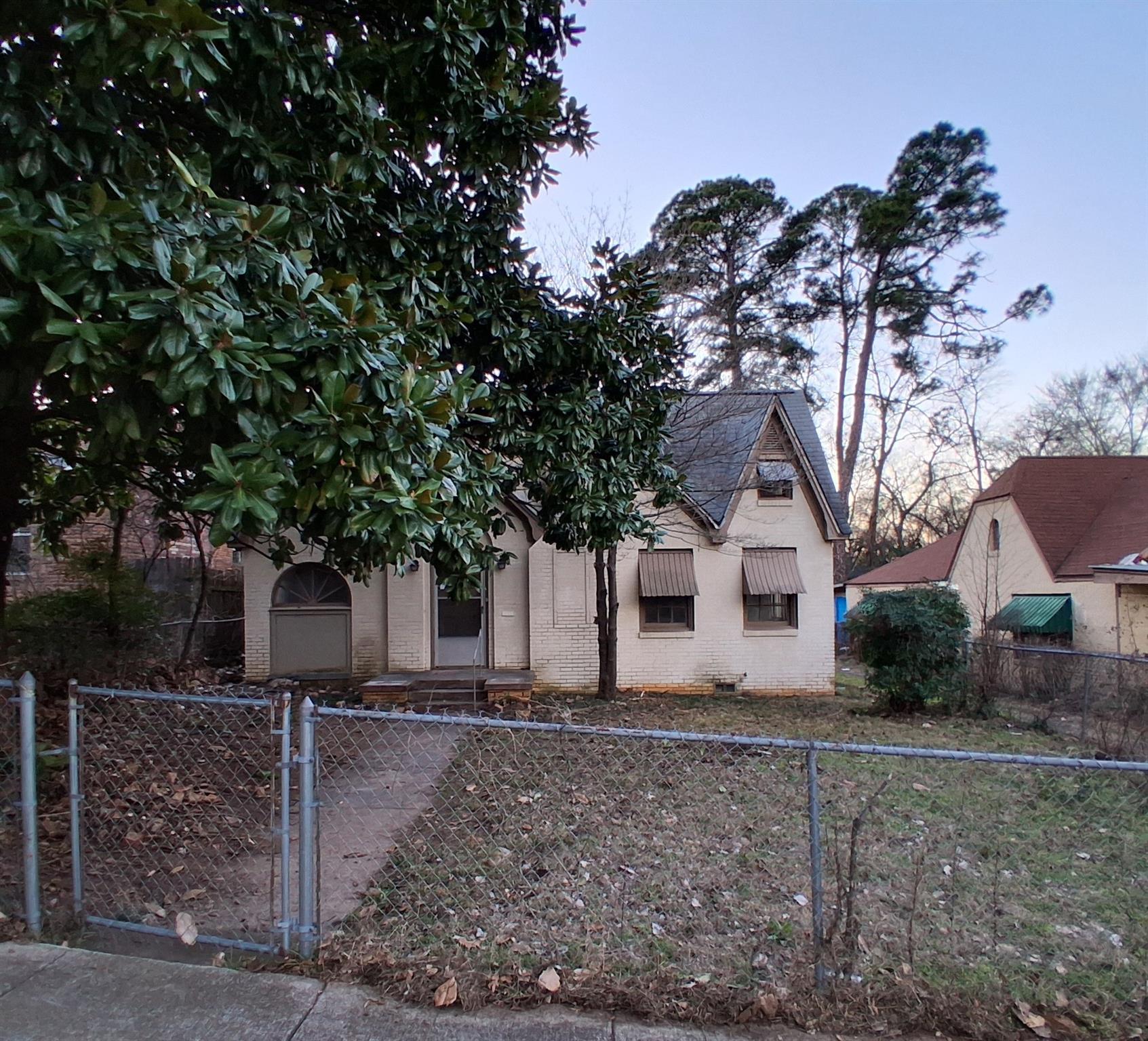 main property photo 26