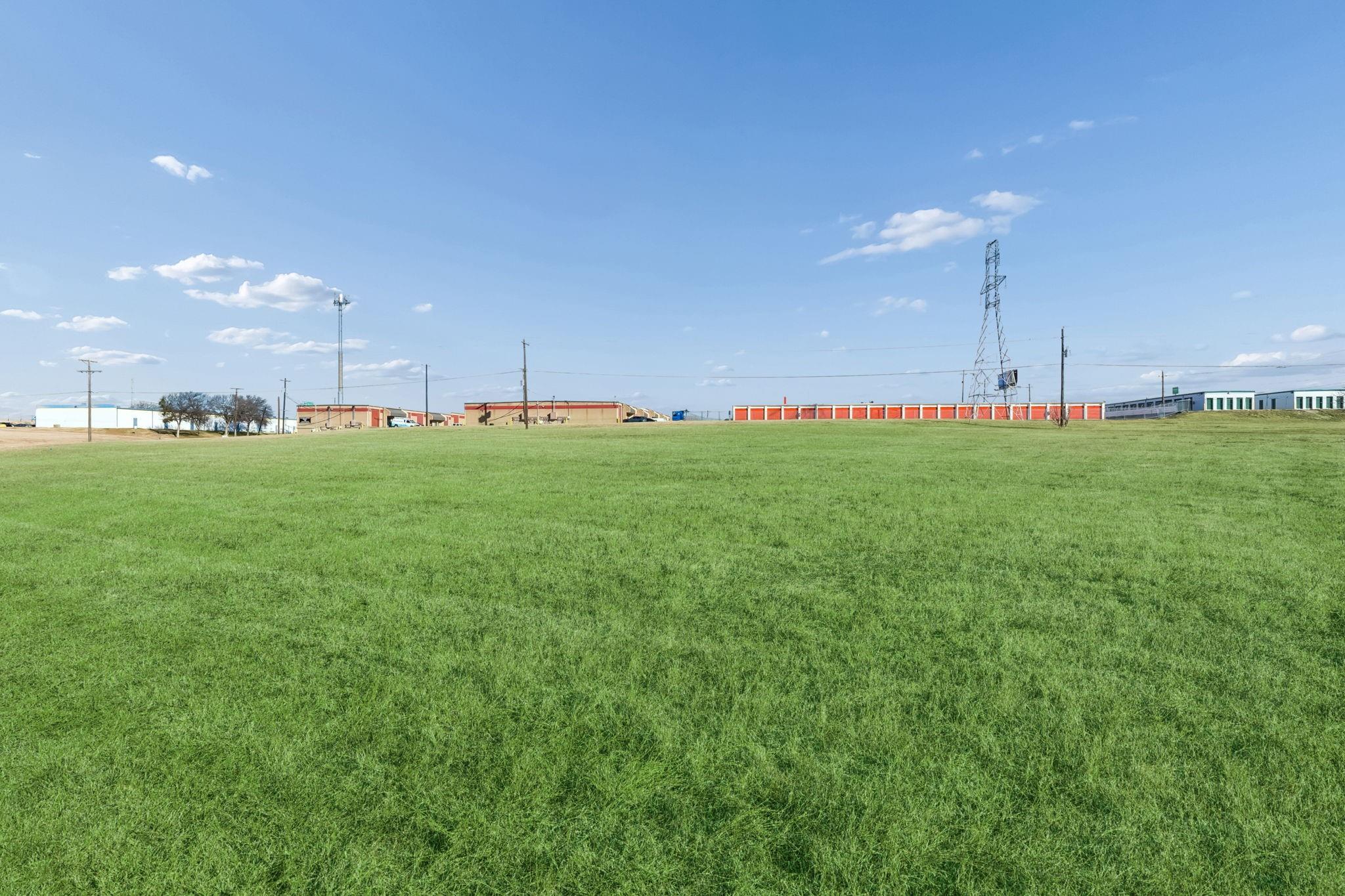 main property photo 8