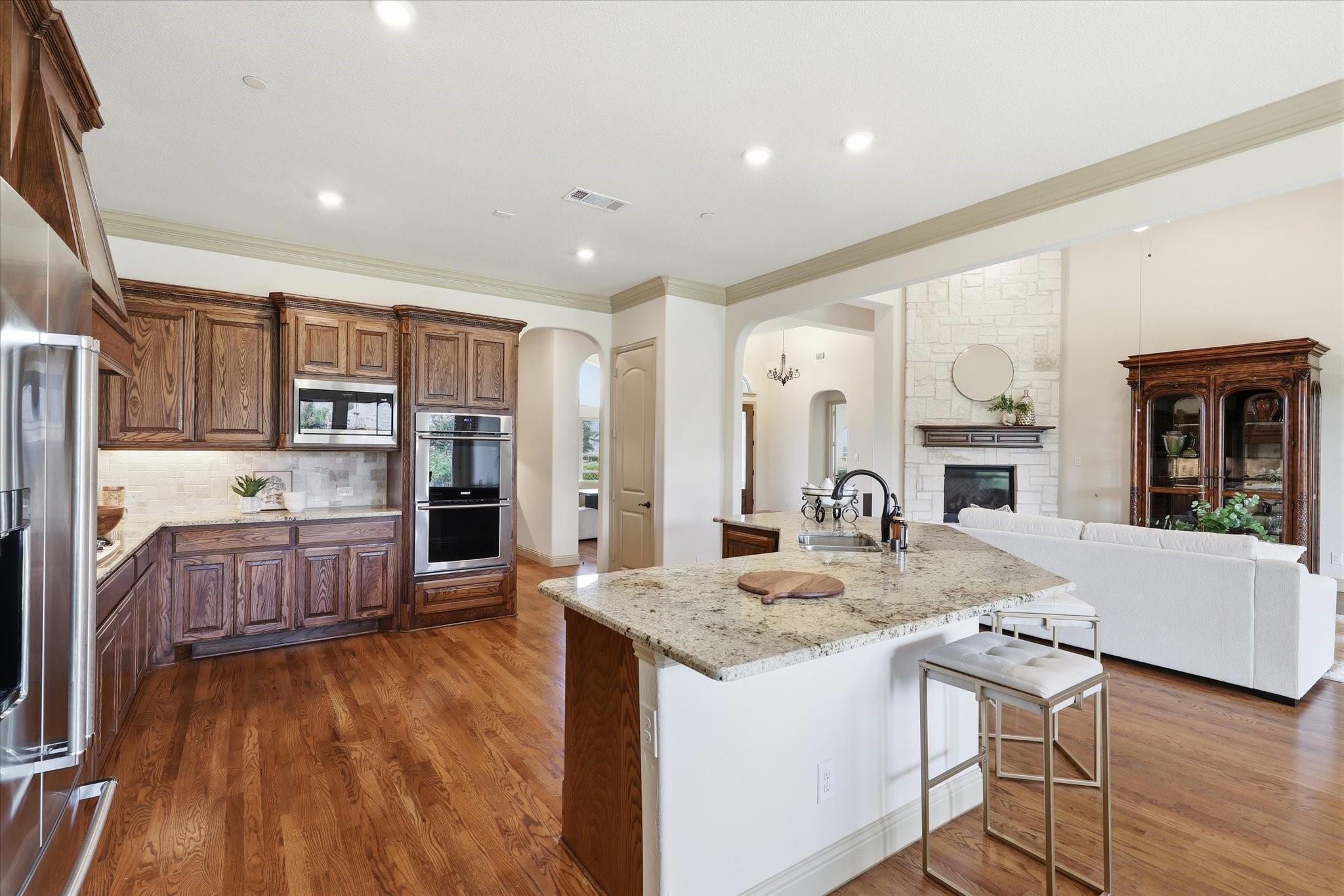 main property photo 8