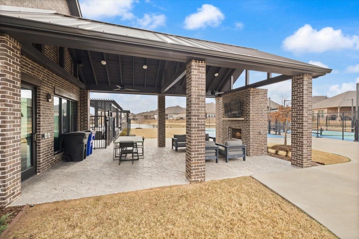 main property photo 32