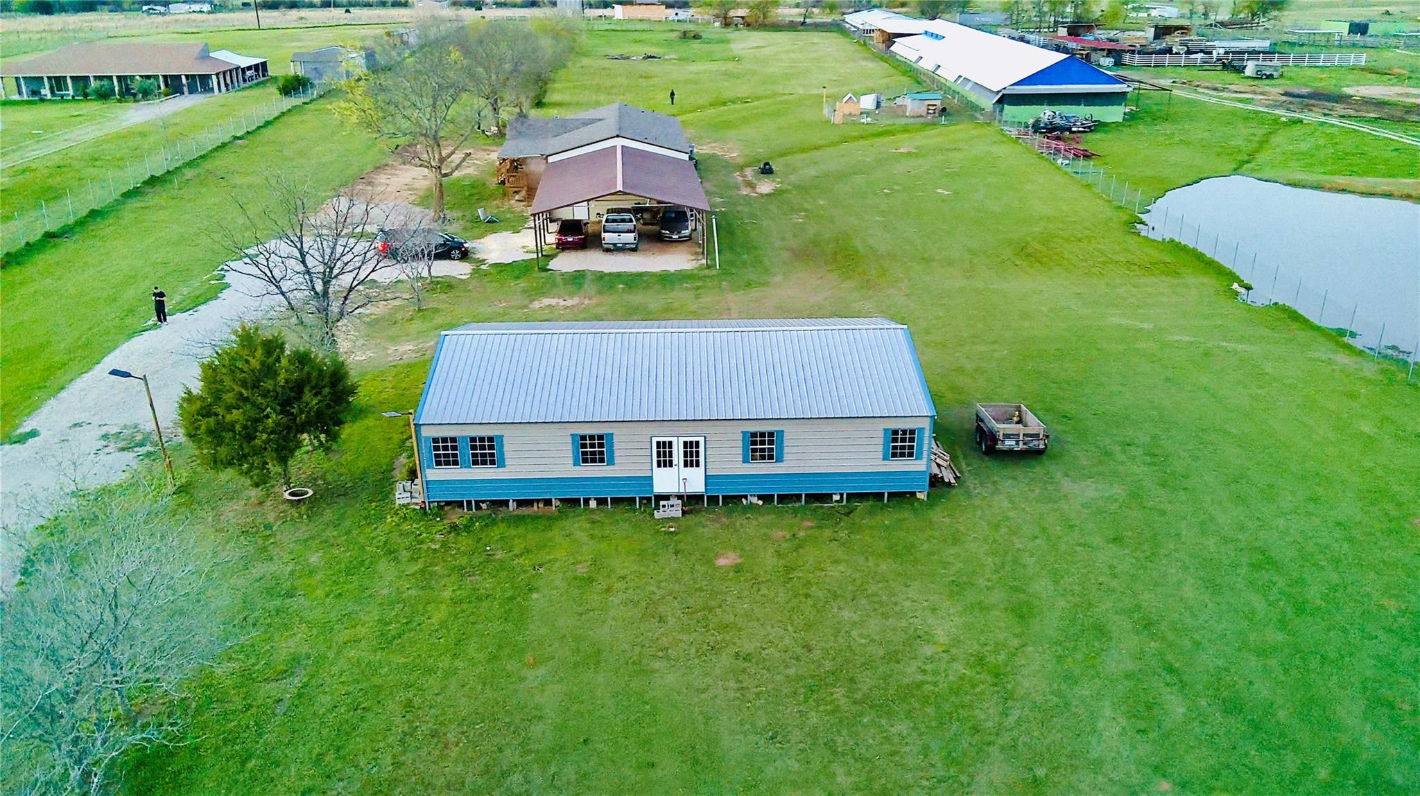 main property photo 15