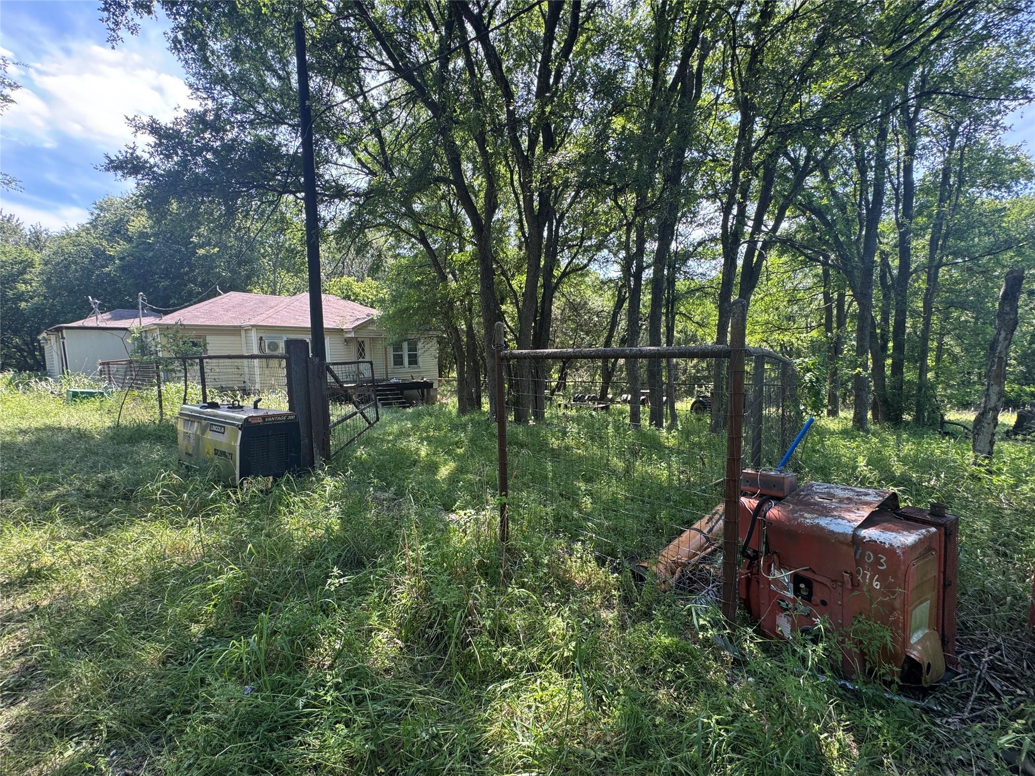 main property photo 8
